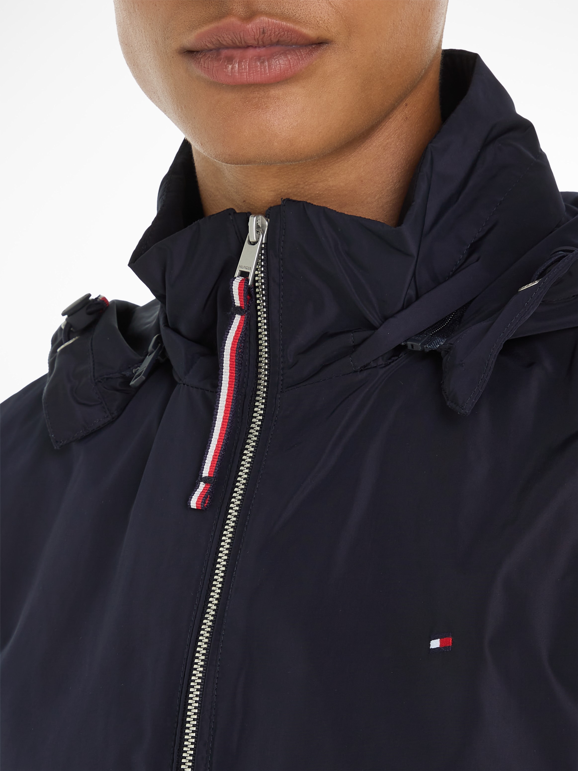 Tommy Hilfiger Windbreaker »TRANSITIONAL HOODED WINDBREAKER«, mit Kapuze, mit Logostickerei