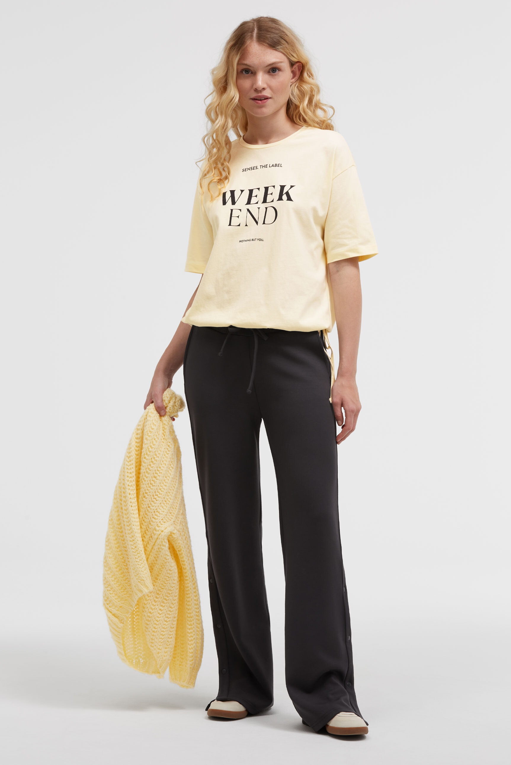 SENSES.THE LABEL Rundhalsshirt mit Bindeband am Saum günstig online kaufen