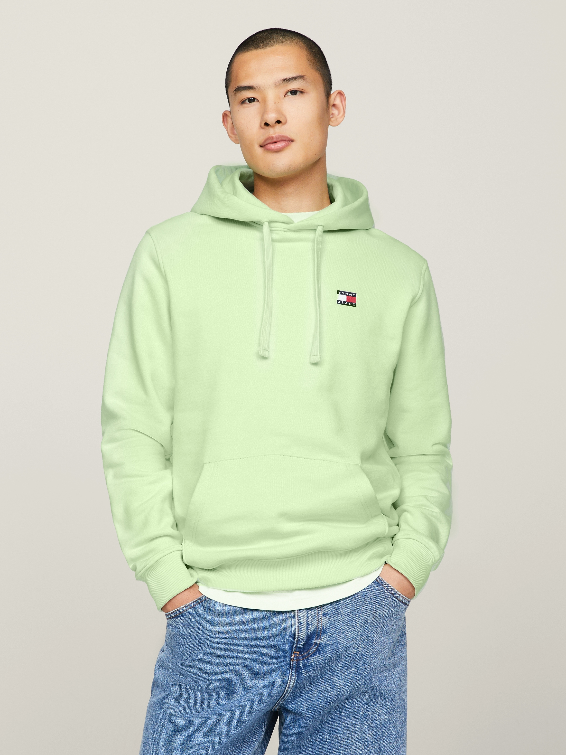 Tommy Jeans Kapuzensweatshirt "TJM REG BADGE HOODIE EXT", mit Kordel günstig online kaufen