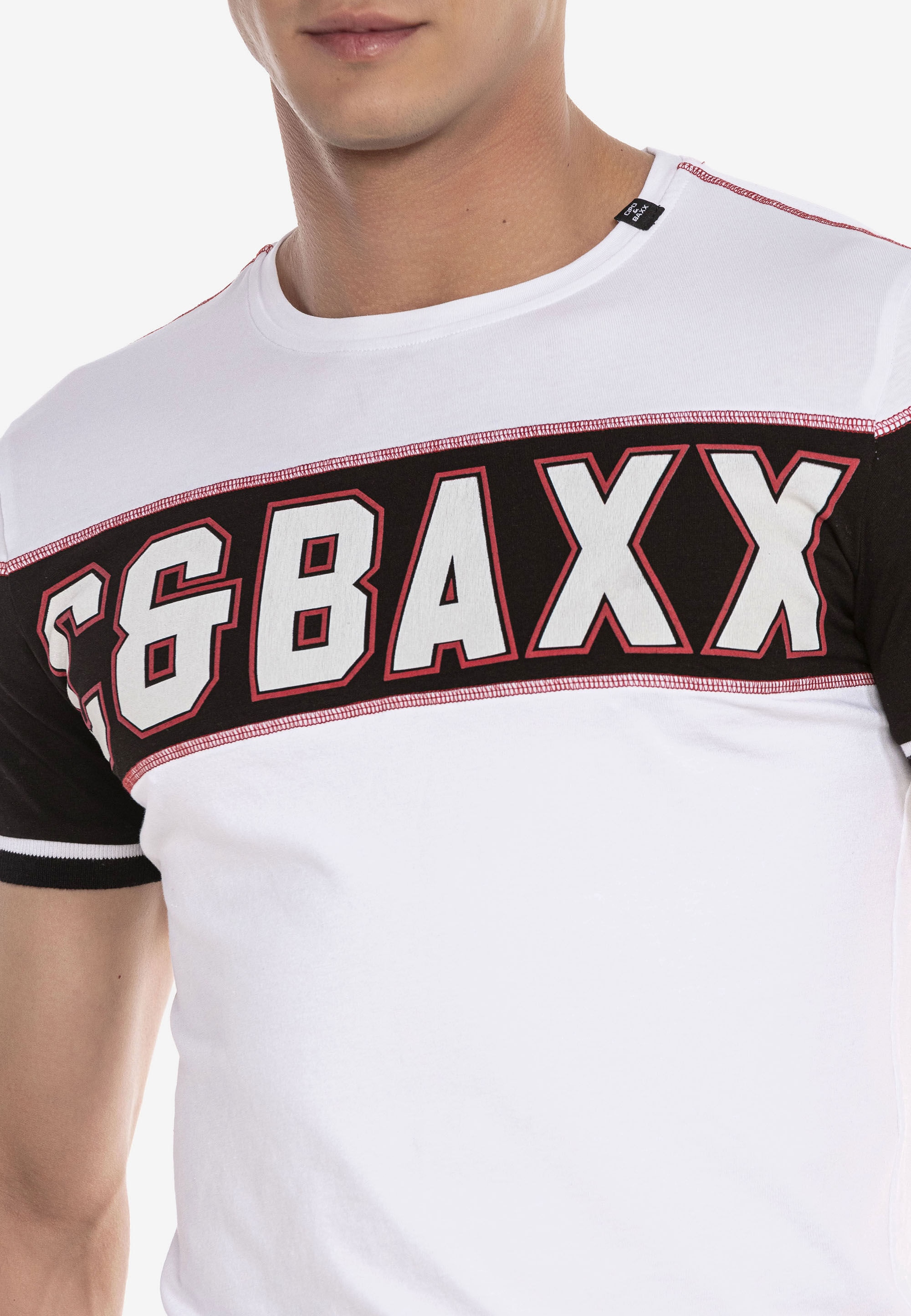Cipo & Baxx T-Shirt »T-Shirt« modischer Markenprint als Highlight