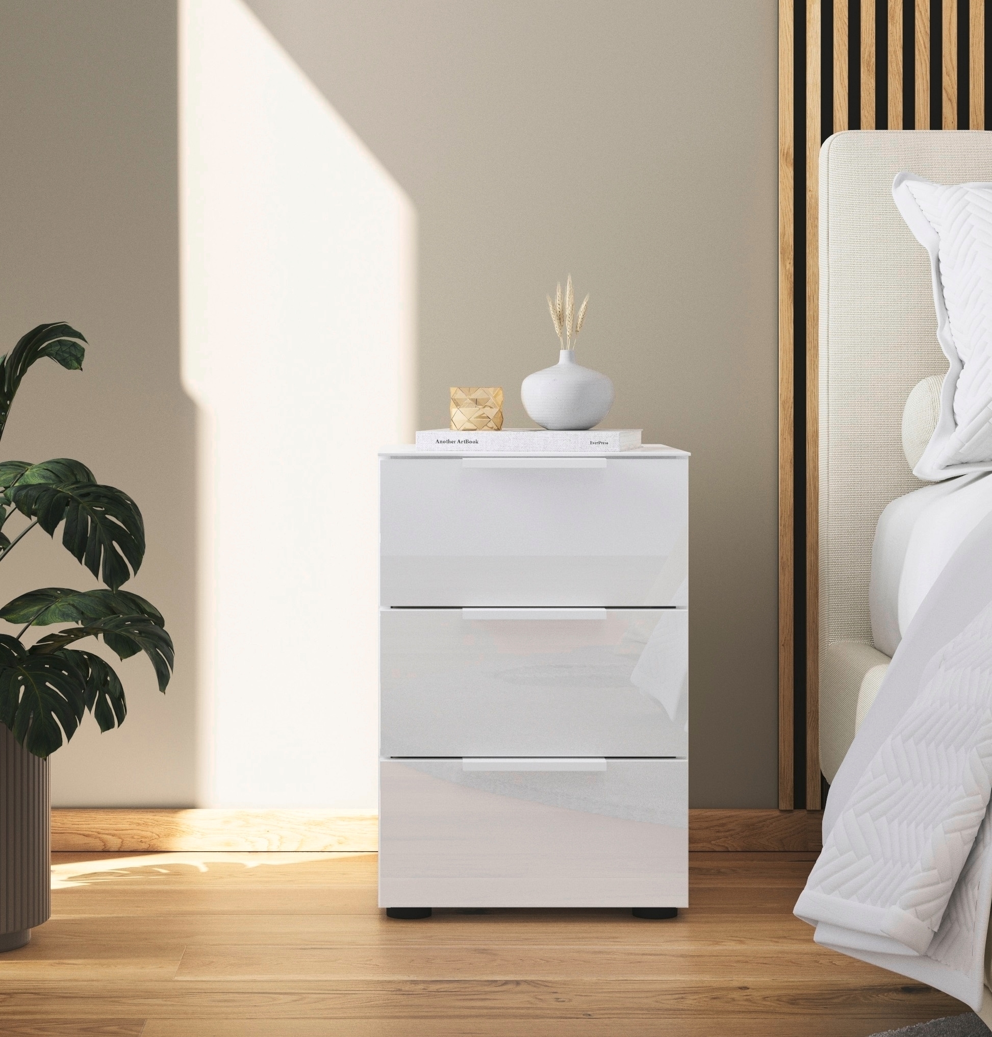 rauch Nachtkommode »Nachttisch Nachtschrank Nachtkonsole FLIPP mit Glasfront«, (Breite 40 cm), mit 3 Schubladen und Soft-Close-Funktion, Oberboden und Front Glas