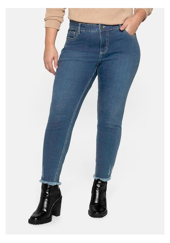 Sheego Stretch-Jeans »sheego Jeans«, in Ankle-Länge, mit Fransen am Saum kaufen