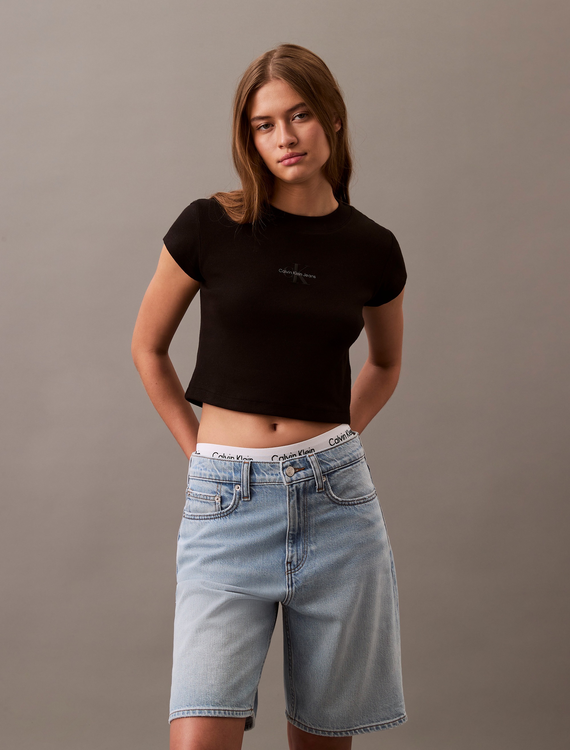 Calvin Klein Jeans T-Shirt "MONOGRAM BABY TEE" Rundhalsausschnitt, taillenl günstig online kaufen