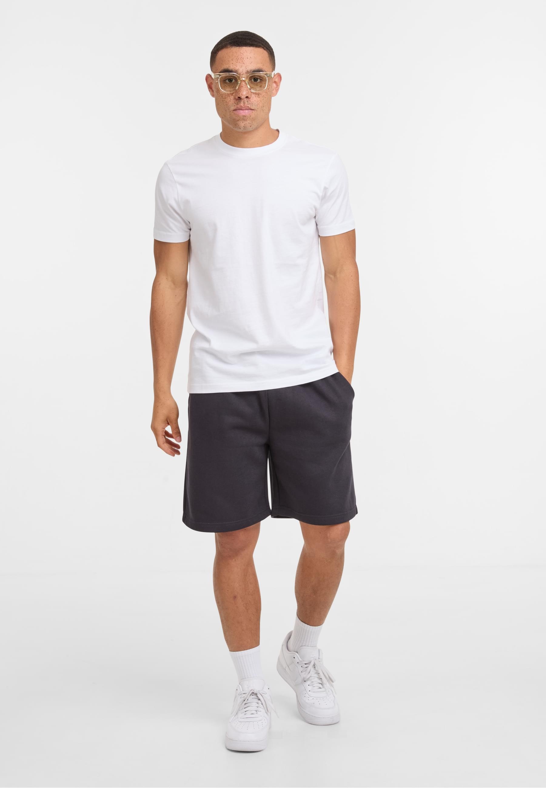 URBAN CLASSICS Sweatshorts »Urban Classics Basic Essential Sweatshorts«