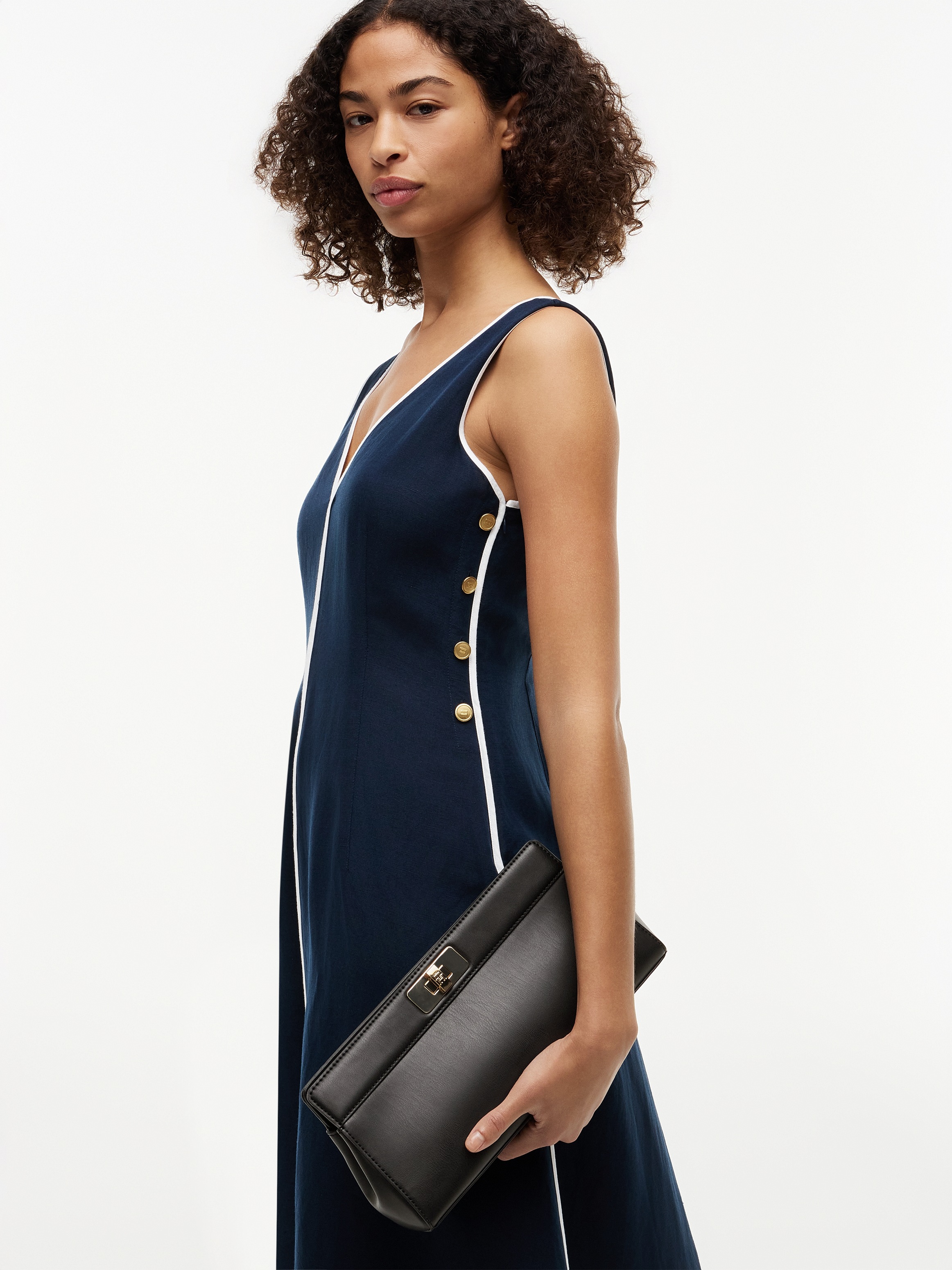 Tommy Hilfiger Clutch "TH MODERN CLUTCH" Damen Umhängetasche, Handtasche mit goldfarberem Umhängeriemen