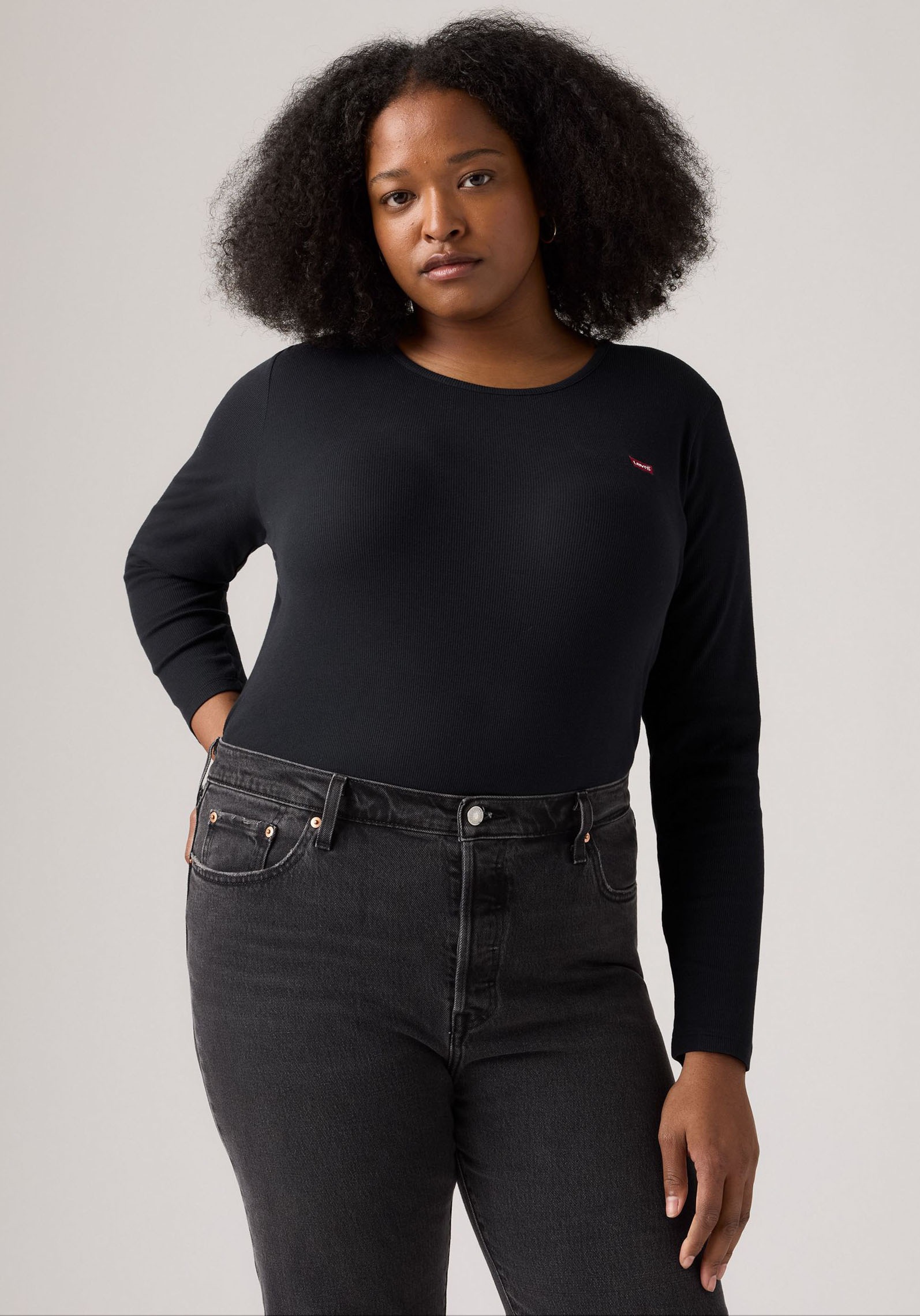 Levis Plus Langarmshirt "PL HAYES LS BLACK", in figurbetonter Passform günstig online kaufen