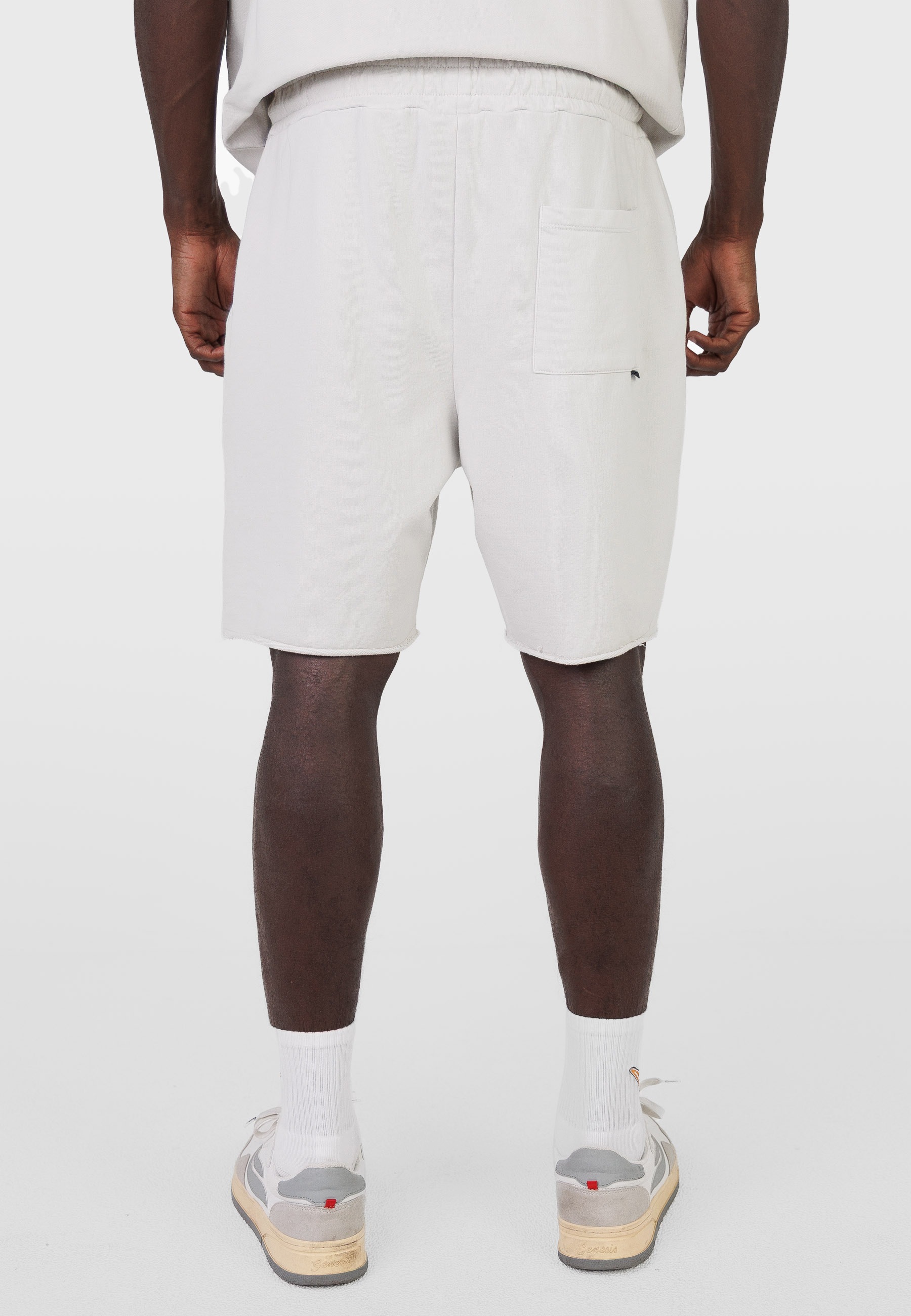 Kleinigkeit Sweatshorts »Kleinigkeit Leonardo diKaputtio Shortpant«