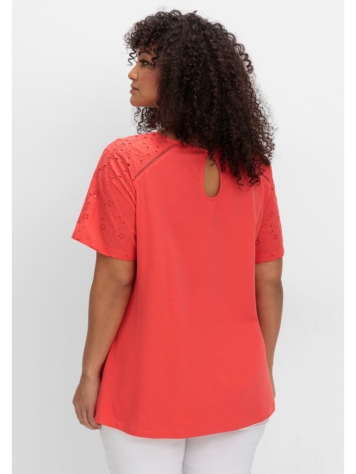 sheego by Joe Browns T-Shirt »Große Größen«, im Materialmix, mit Lochstickereien