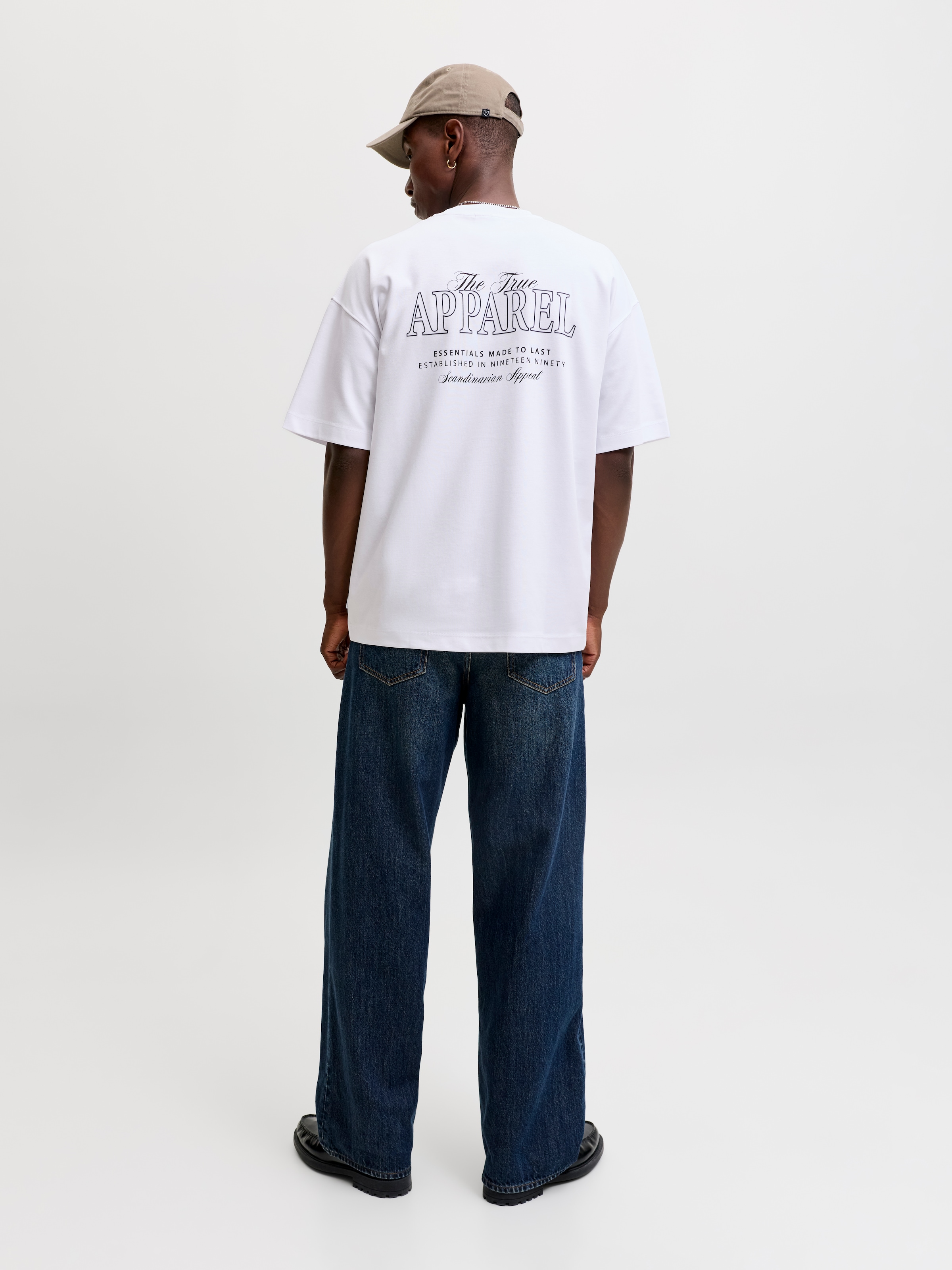 Jack & Jones T-Shirt »JJEBARRON STUDIO TEE SS O-NECK SN« Baumwollmischung, loose fit