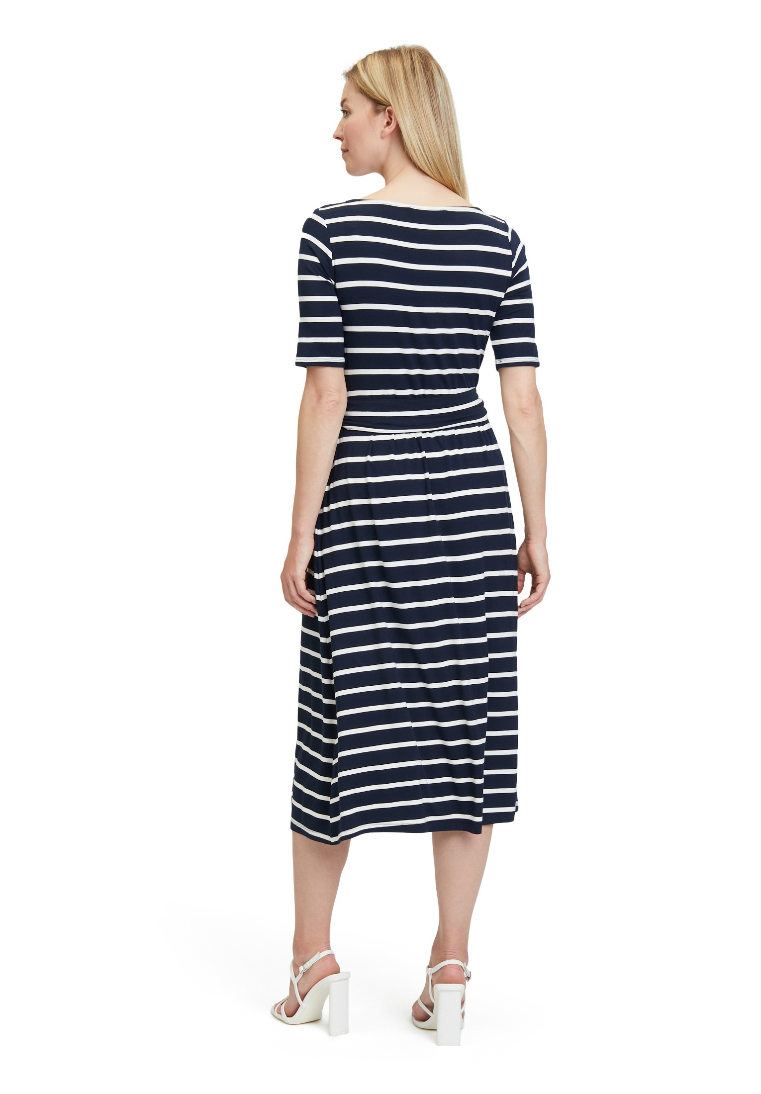 Betty Barclay Jerseykleid »Betty Barclay Jerseykleid kurzarm«, Form