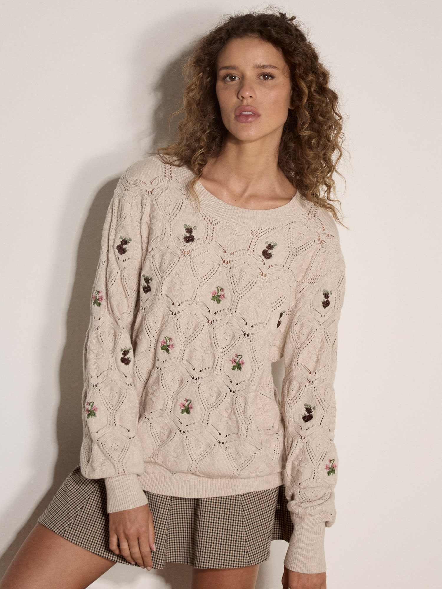 Apricot Strickpullover "Oberteil aus Pointelle-Strick" mit Blumenstickerei