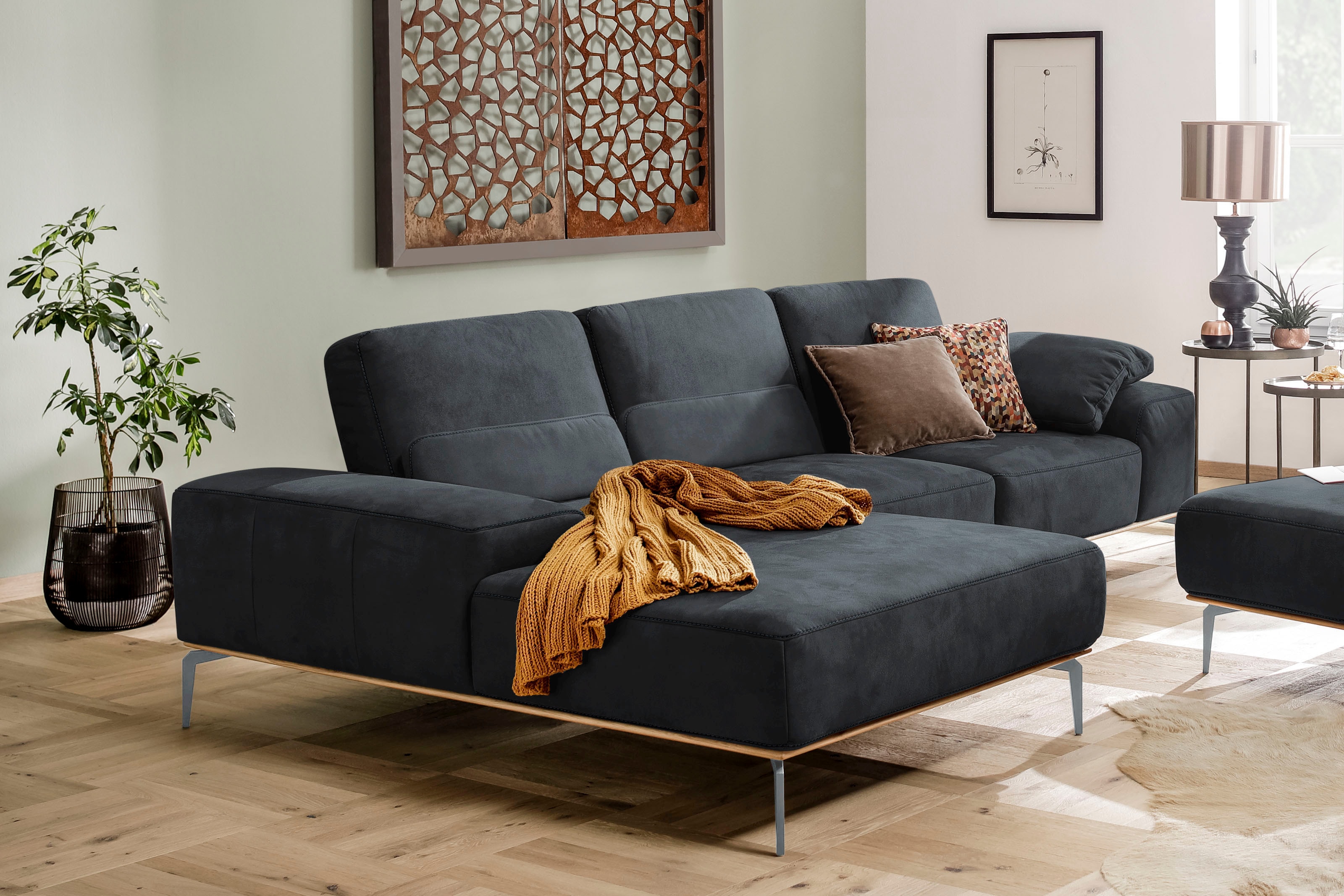 W.SCHILLIG Ecksofa "run, Designsofa mit tollem Sitzkomfort, bequem, Breite 299cm, L-Form" mit elegantem Holzsockel, Füße in Silber matt, Breite 299 cm