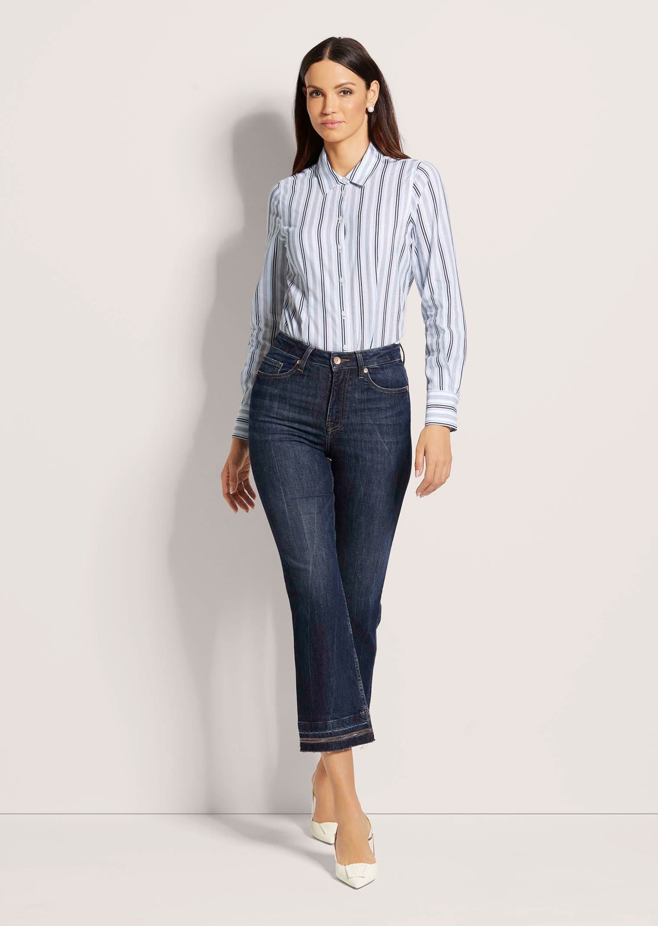 MADELEINE Regular-fit-Jeans »Jeans Ausgestellte Jeans mit Strass-Deko und Fransen«
