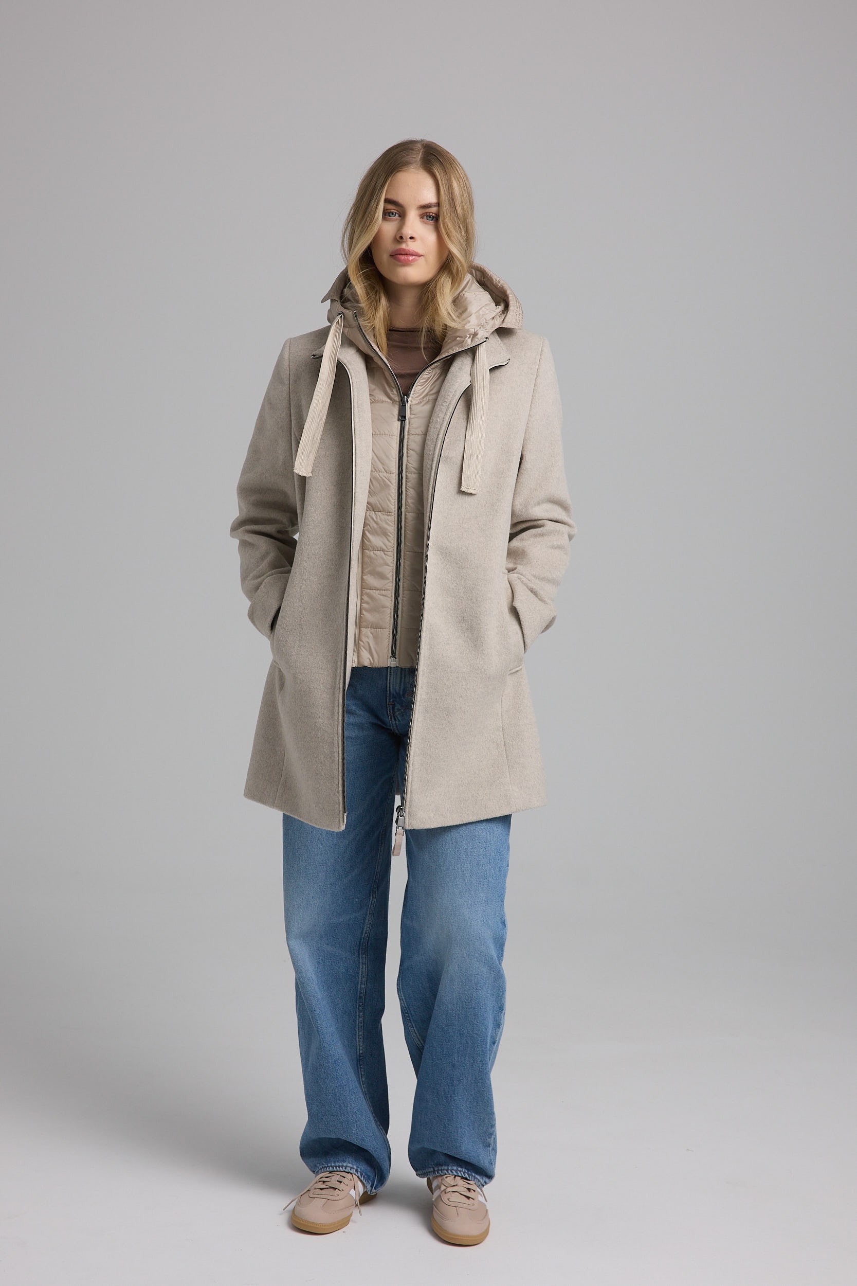 MANISA Wolljacke, mit Kapuze, mit herausnehmbarer Kapuze