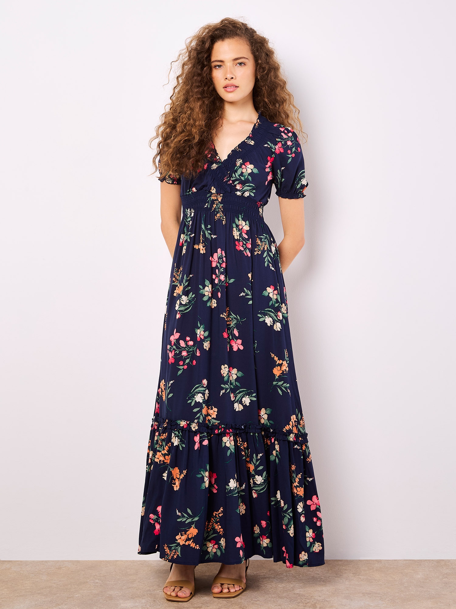 Apricot Maxikleid "Maxikleid in Aquarelloptik" mit Smockdetails