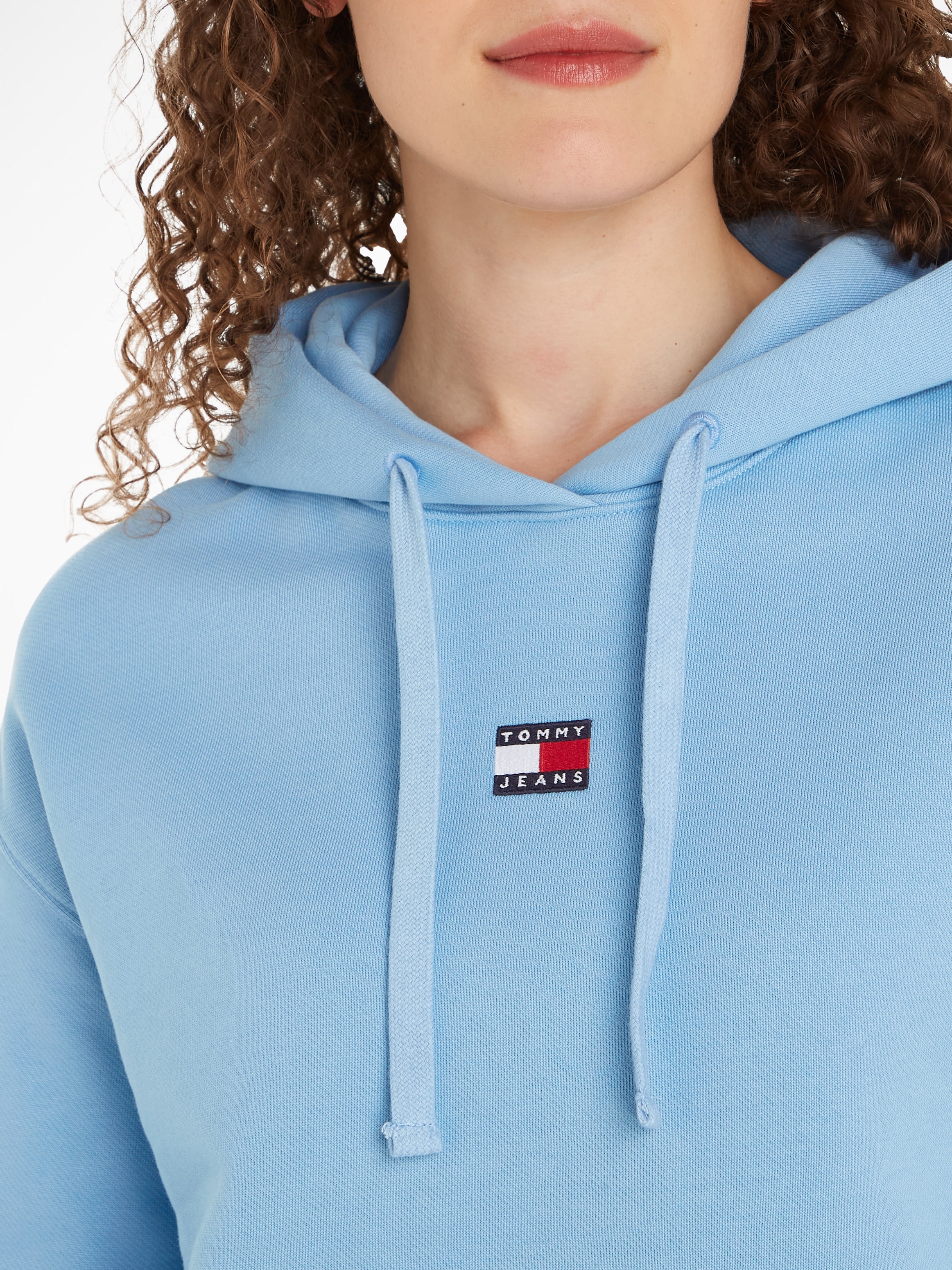 Tommy Jeans Kapuzensweatshirt »TJW BXY BADGE HOODIE«, mit Logostickerei