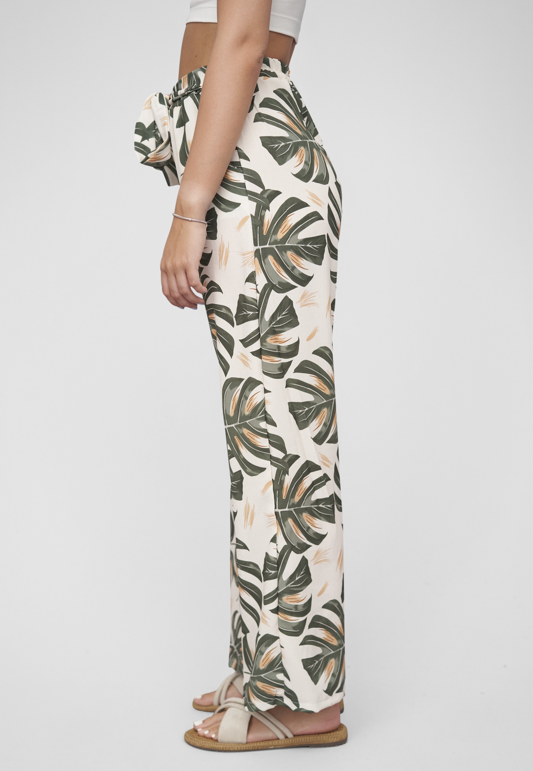 CLOUD 5IVE Stoffhose »CLOUD 5IVE Summer Pants with palm print and tie belt«