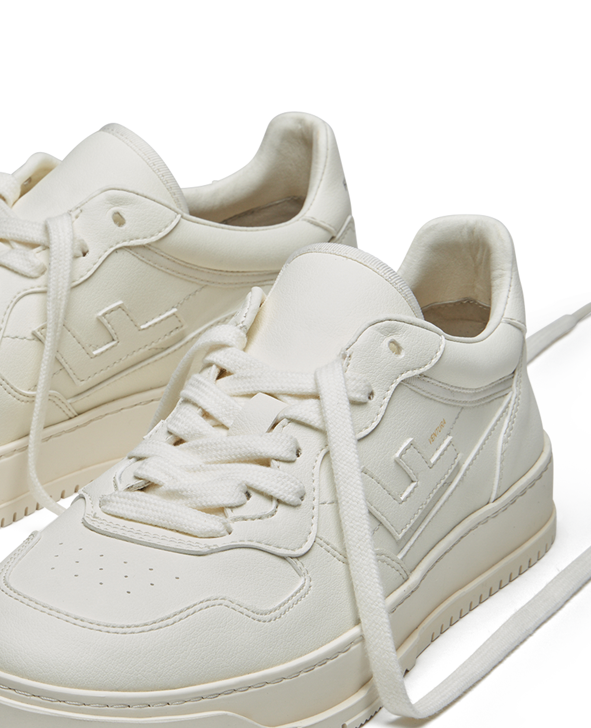 Thumbnail - Flamingos Life Sneaker "VENTURA"