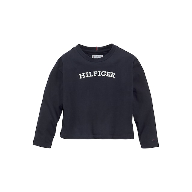 Hilfiger- »MONOTYPE der Logoschriftzug Langarmshirt | auf mit TEE Tommy L/S«, Brust modischem BAUR Hilfiger