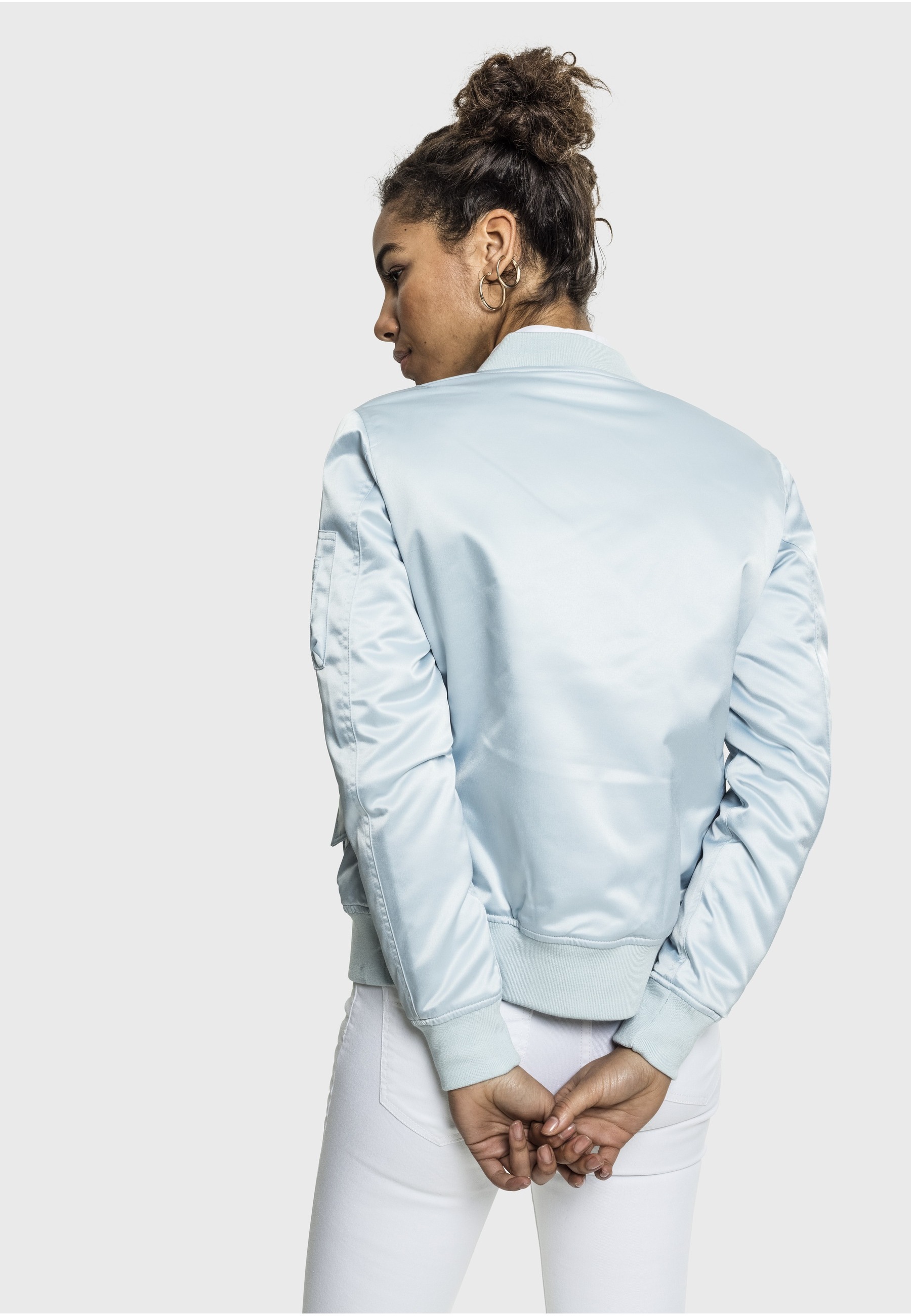 URBAN CLASSICS Allwetterjacke »Urban Classics Damen Ladies Satin Bomber Jacket« 1 Stk. tlg. ohne Kapuze