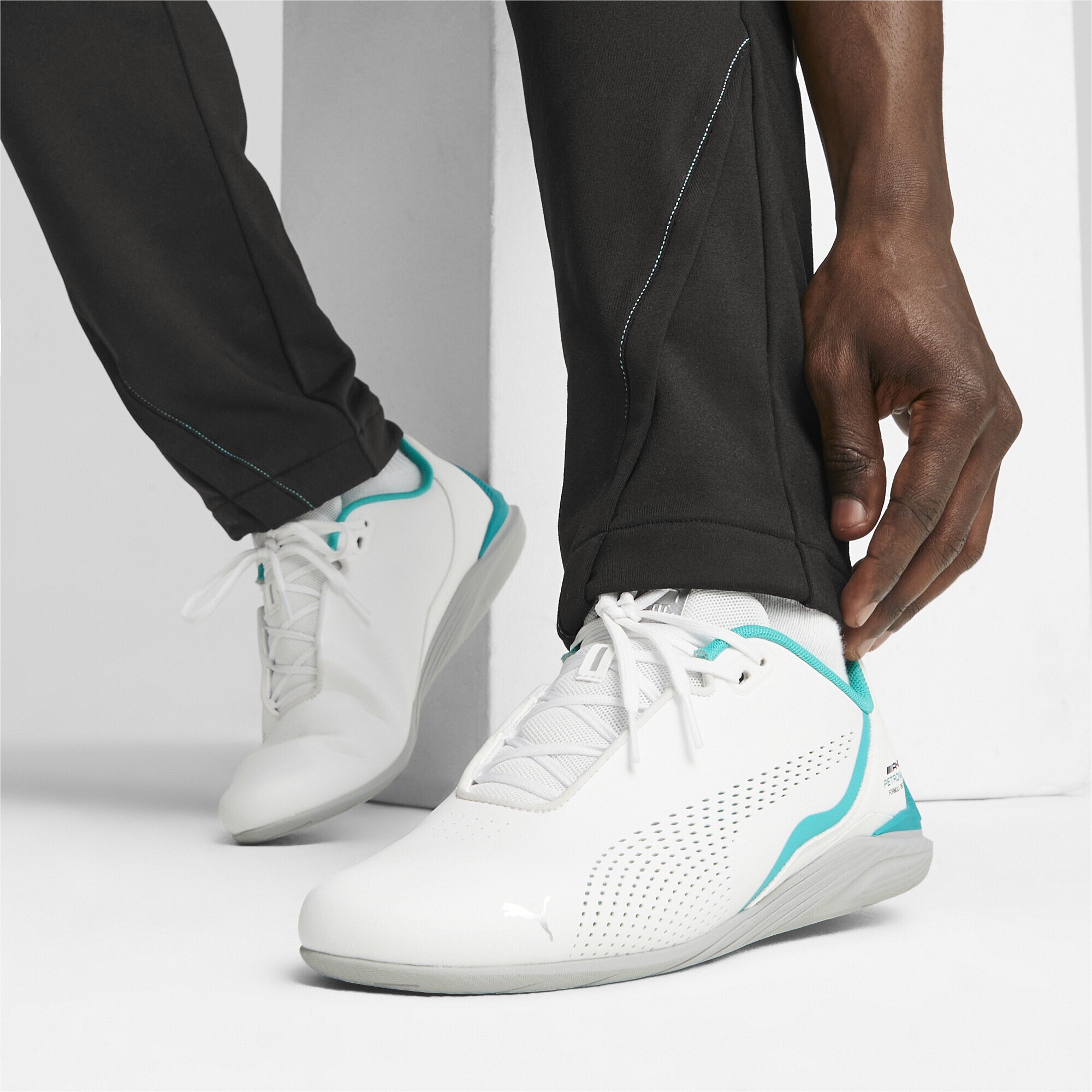PUMA Sneaker »Mercedes-AMG Petronas Formel 1 Drift Cat Decima Motorsportschuhe«