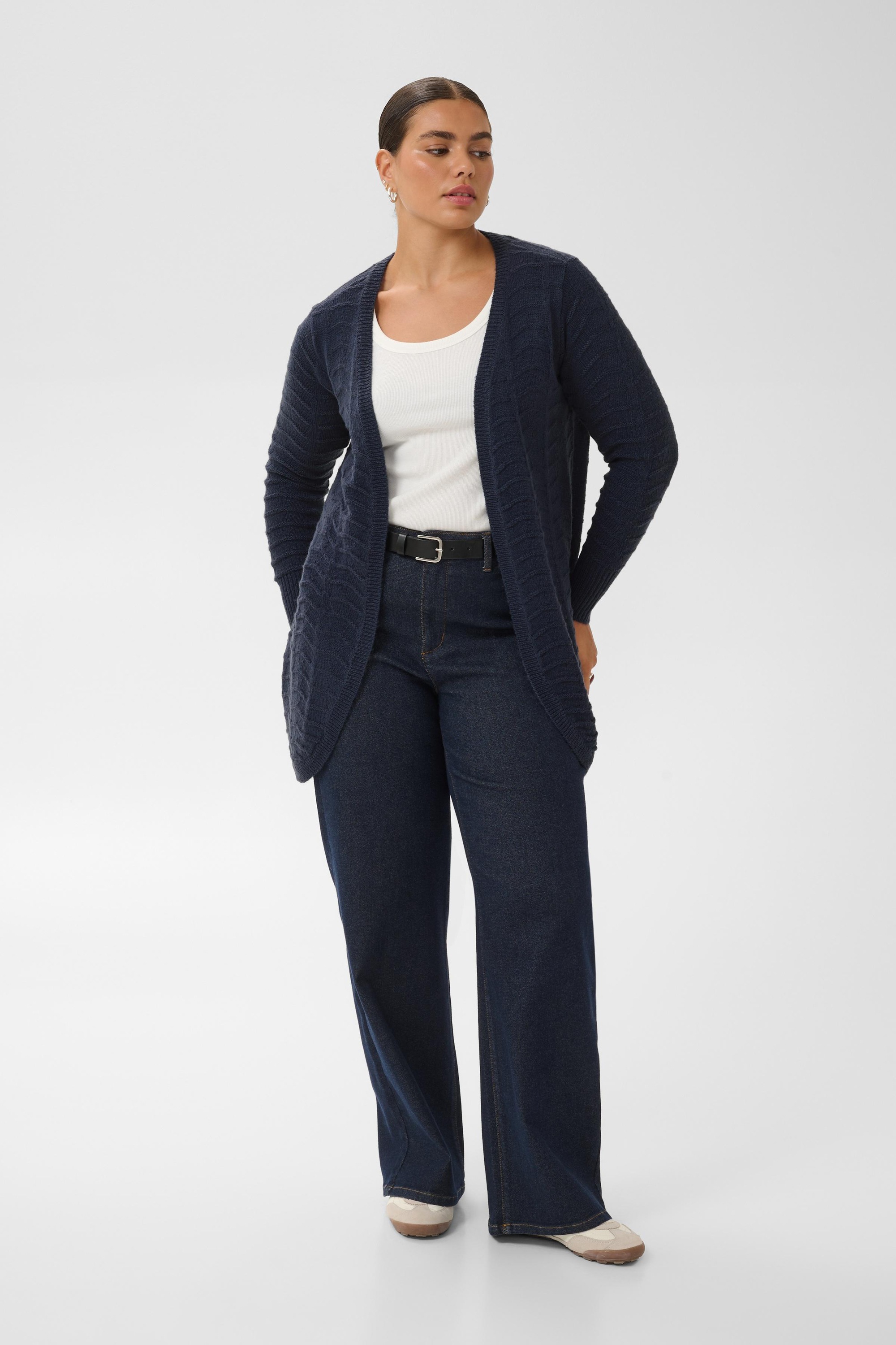 KAFFE Curve Strickjacke »KAFFE Curve Strickjacke KCemana«