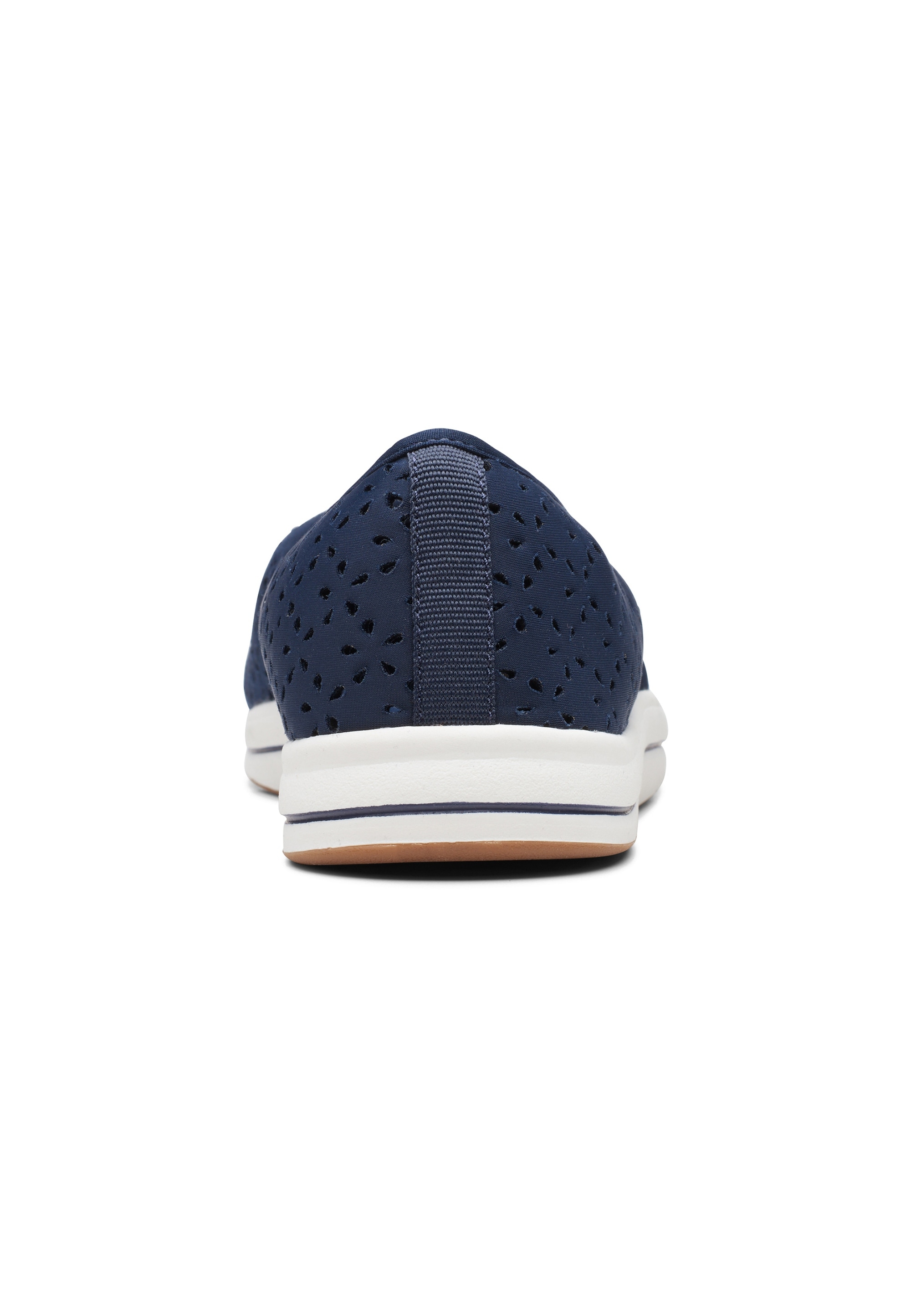 Clarks Sandale »Brinkley«, mit stylischem perforiertem Design