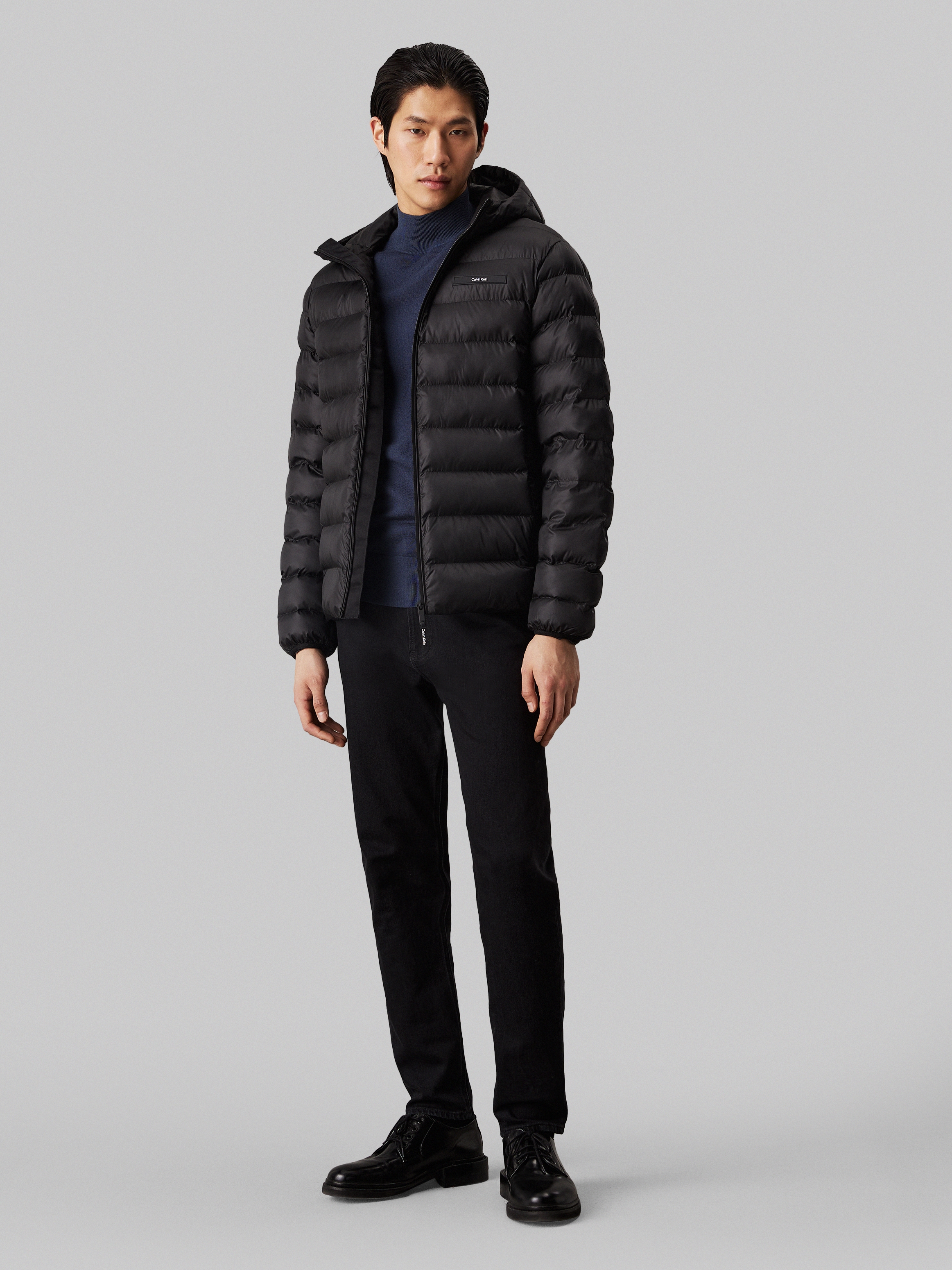 Calvin Klein Outdoorjacke »RECYCLED HOODED PUFFER JACKET«, mit Kapuze, mit Logopatch