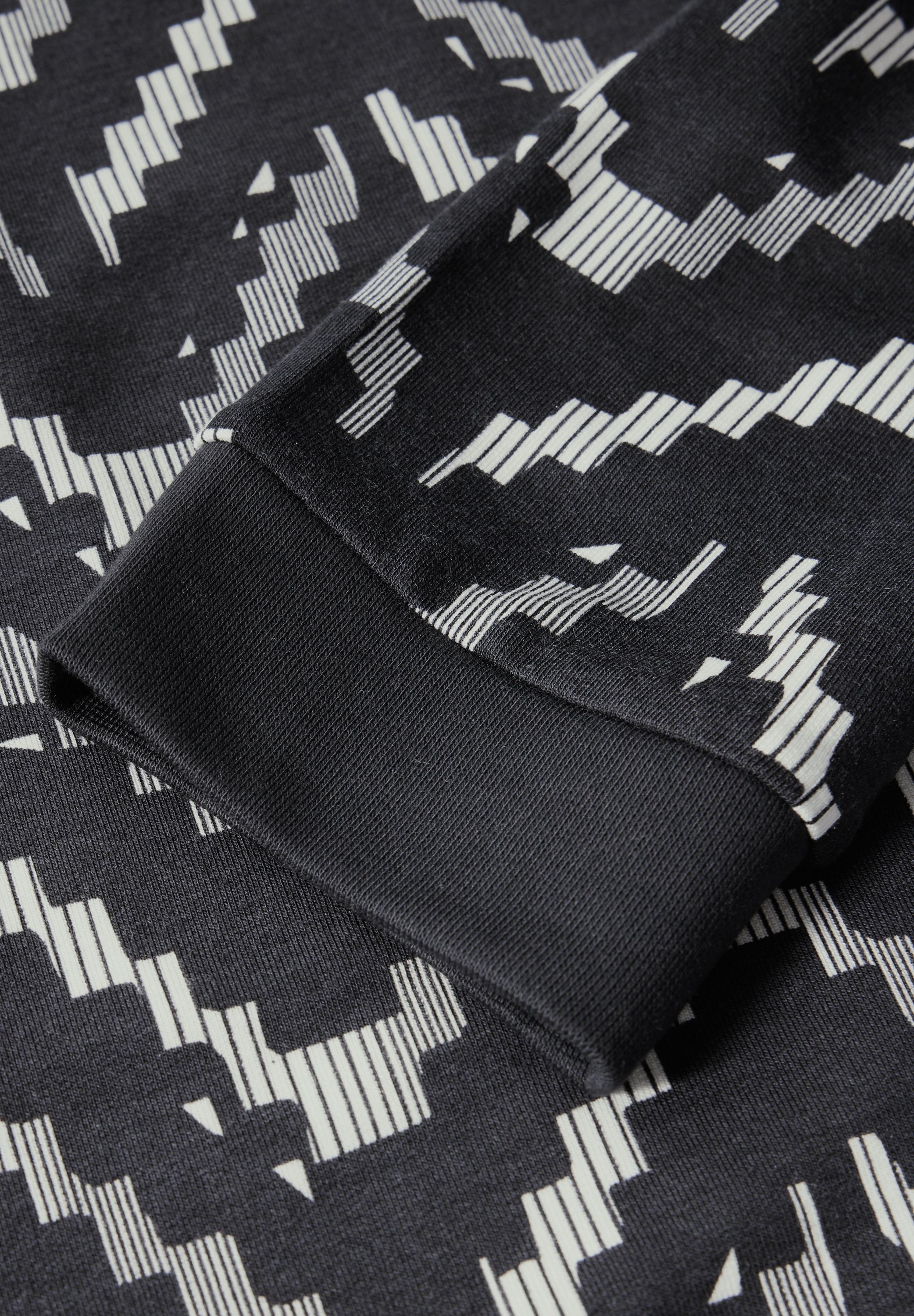 Cecil Langarmshirt, mit grafischem Muster