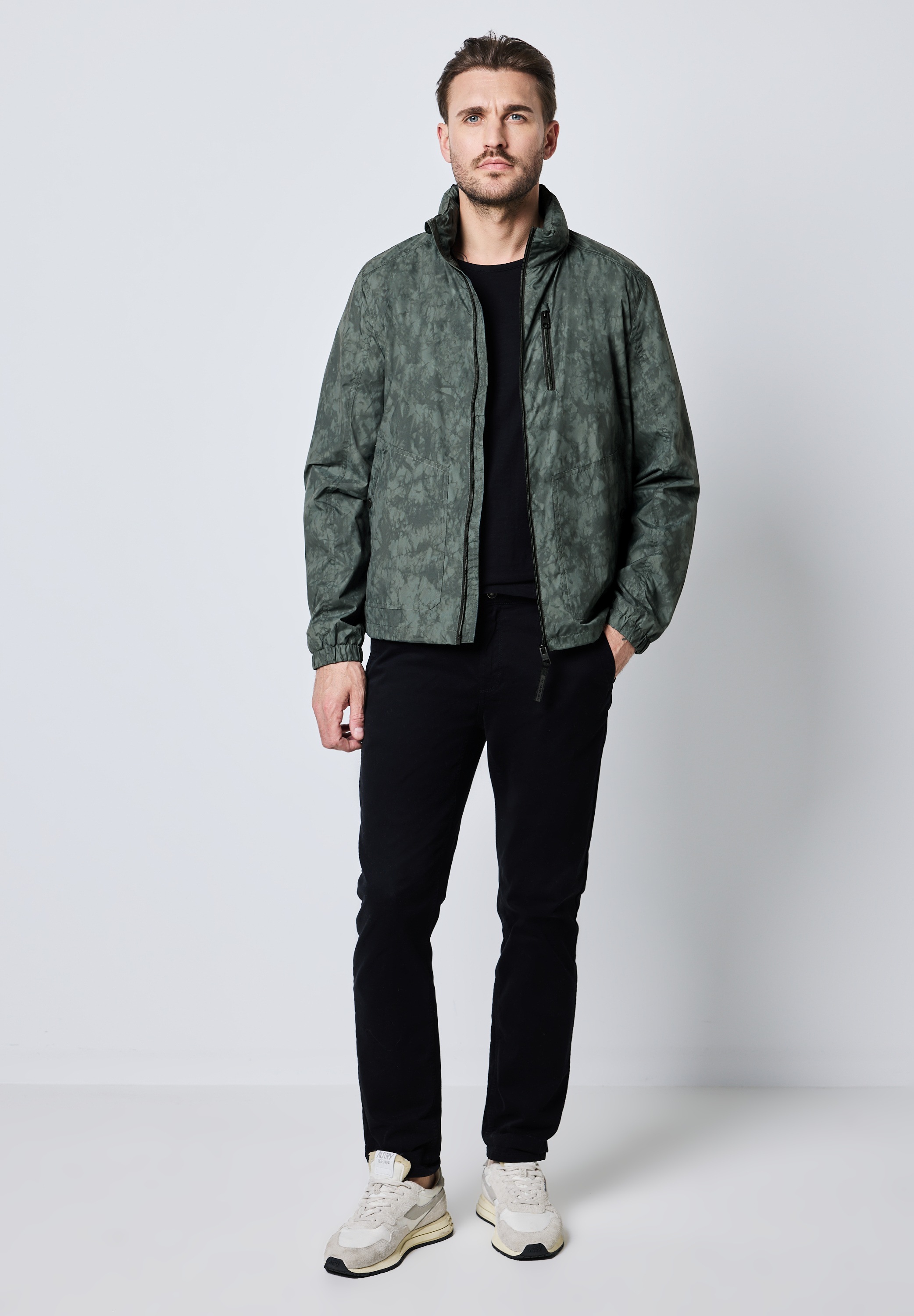 STREET ONE MEN Windbreaker, ohne Kapuze, mit Kapuze in Tasche am Nacken
