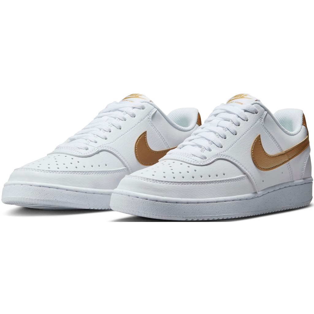 Nike Sportswear Sneaker »COURT VISION LOW NEXT NATURE«, Design auf den Spuren des Air Force 1