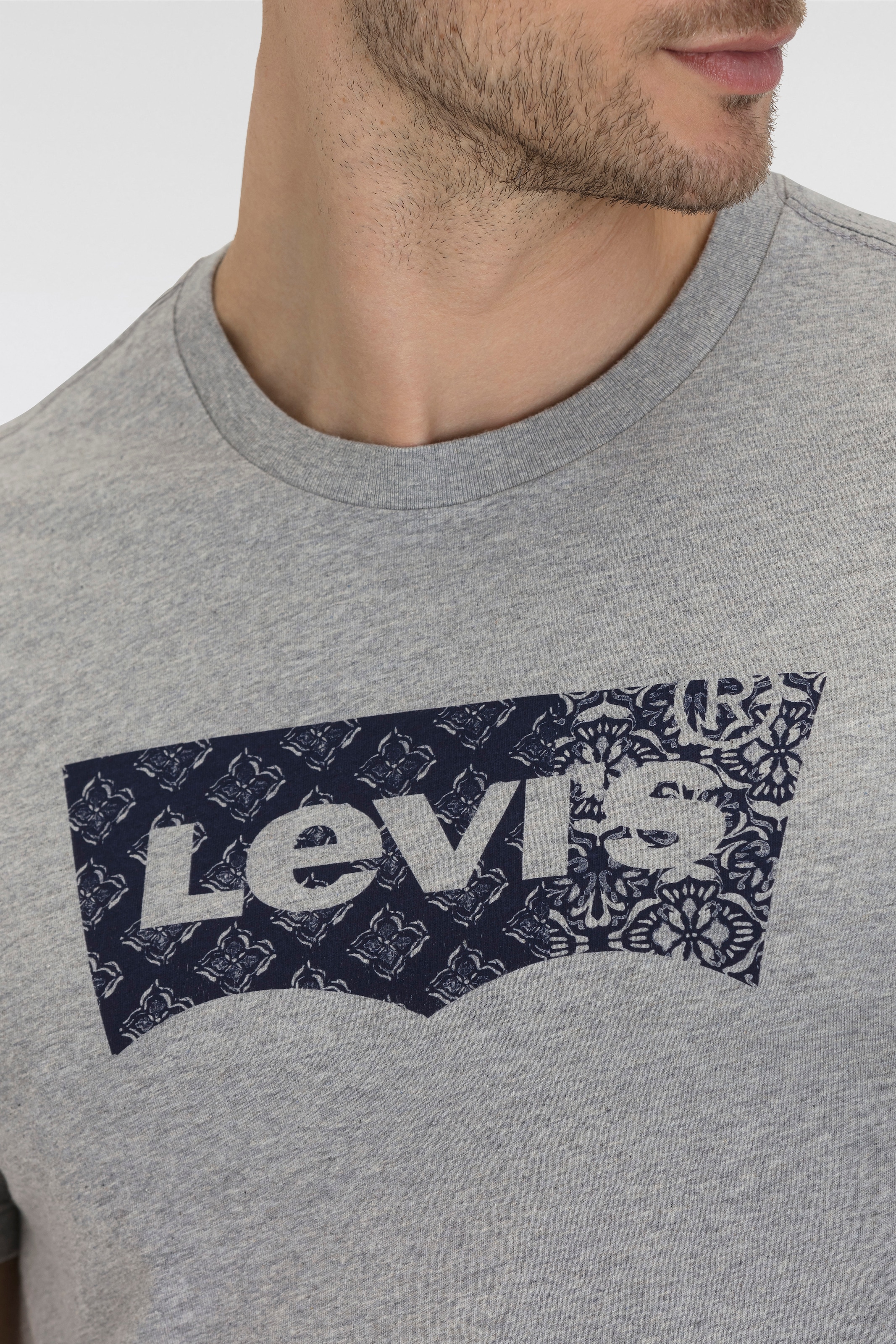 Levi's® T-Shirt »Batwing Logo Tee«, mit Logo-Front-Print