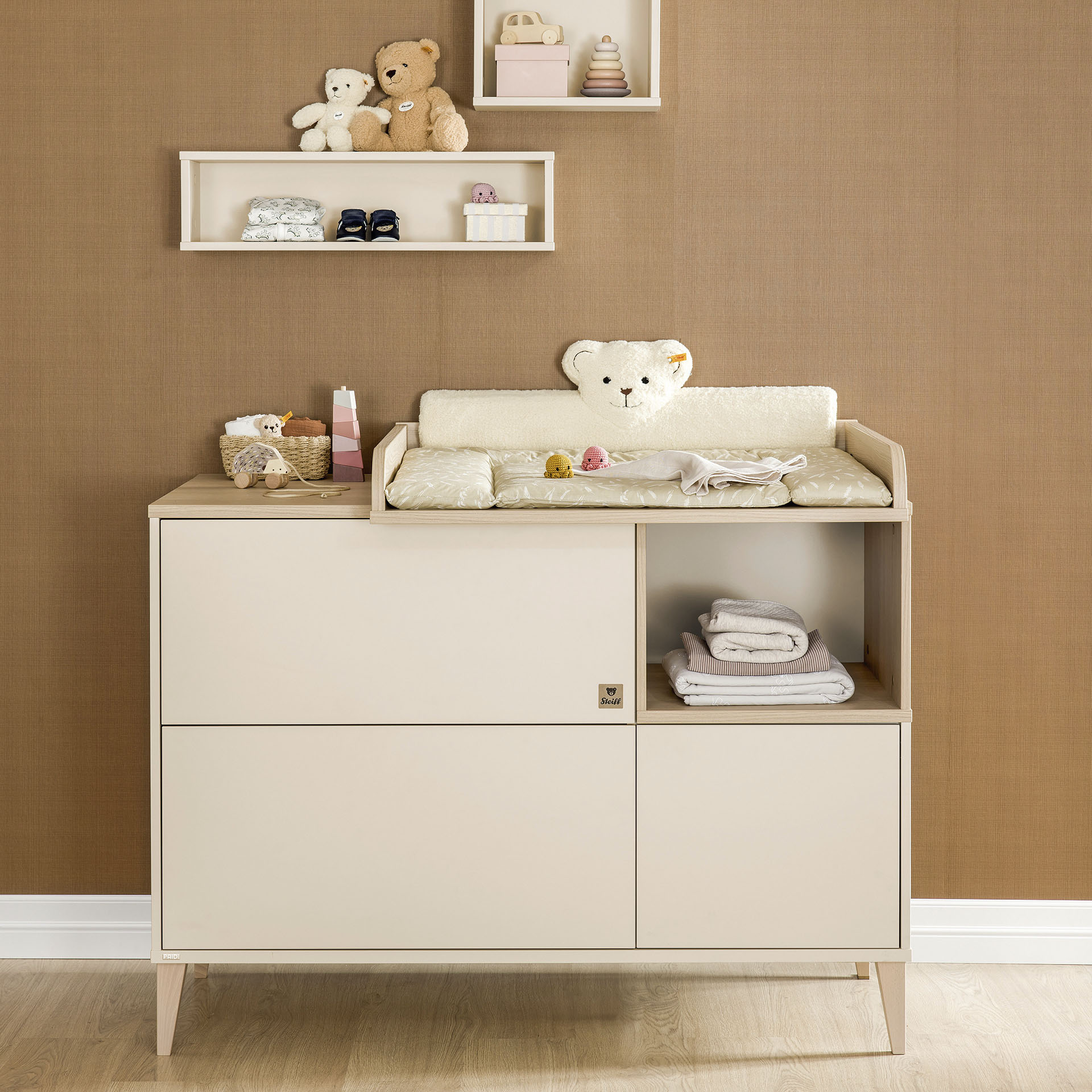 PAIDI Wickelkommode "MILA & BEN Steiff by PAIDI in Beige, Tür und 2 Schubladen" bis 50 kg Push-to-open, Soft-Close, stabile Kommode mit Massivholz-Füßen 129,4 cm