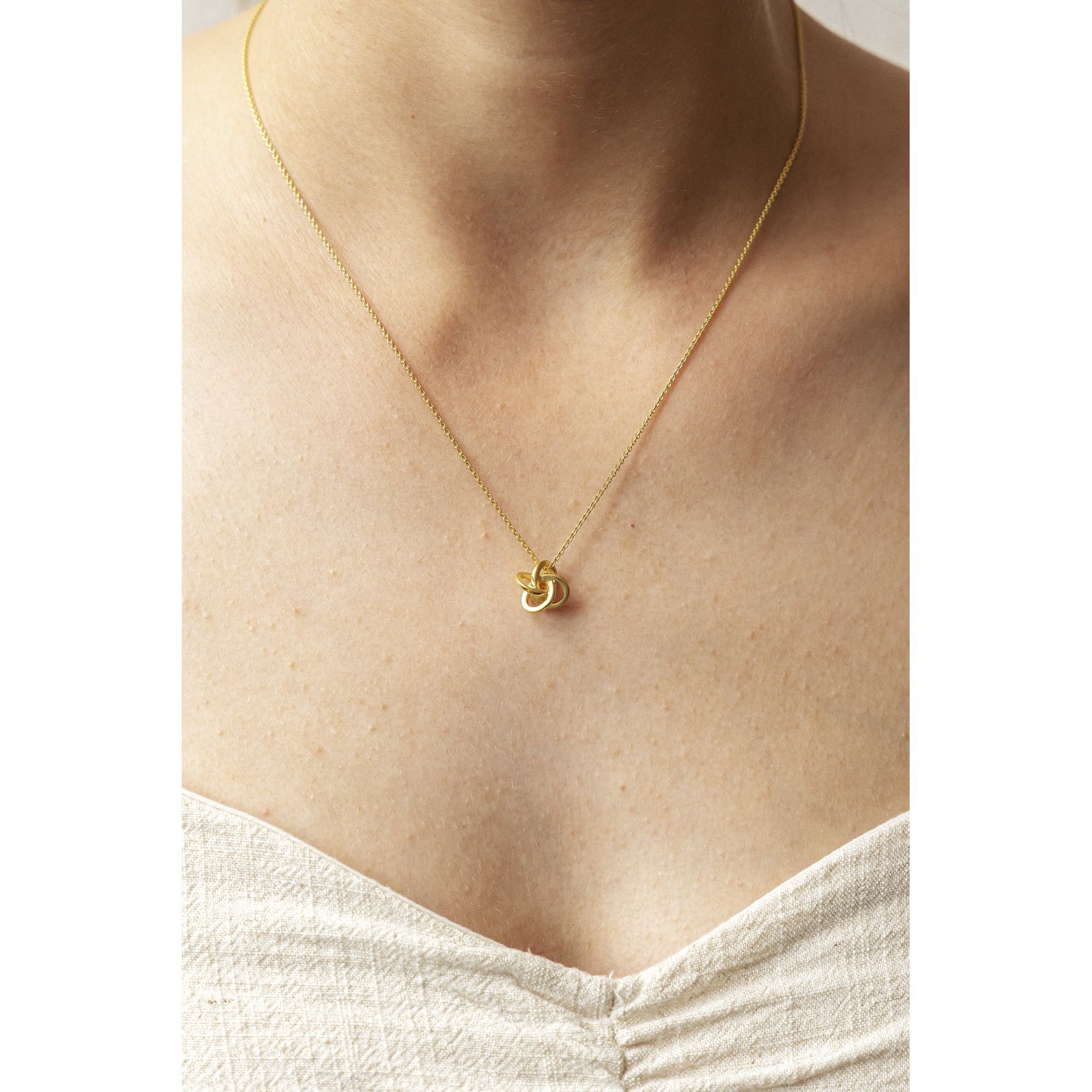 CELESTA Kette mit Anhänger »375/- Gelbgold teilmattiert«