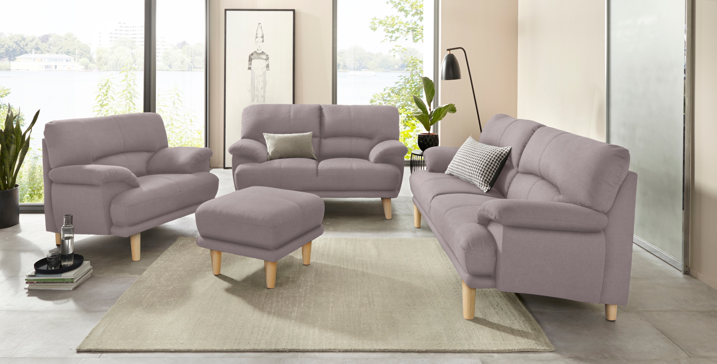 TRENDMANUFAKTUR Sessel »Cecilia, Loungesessel, italienisches Design, bequeme Armlehnen«, aufwendige Rückenverarbeitung für hohen Sitzkomfort, Holzfuß