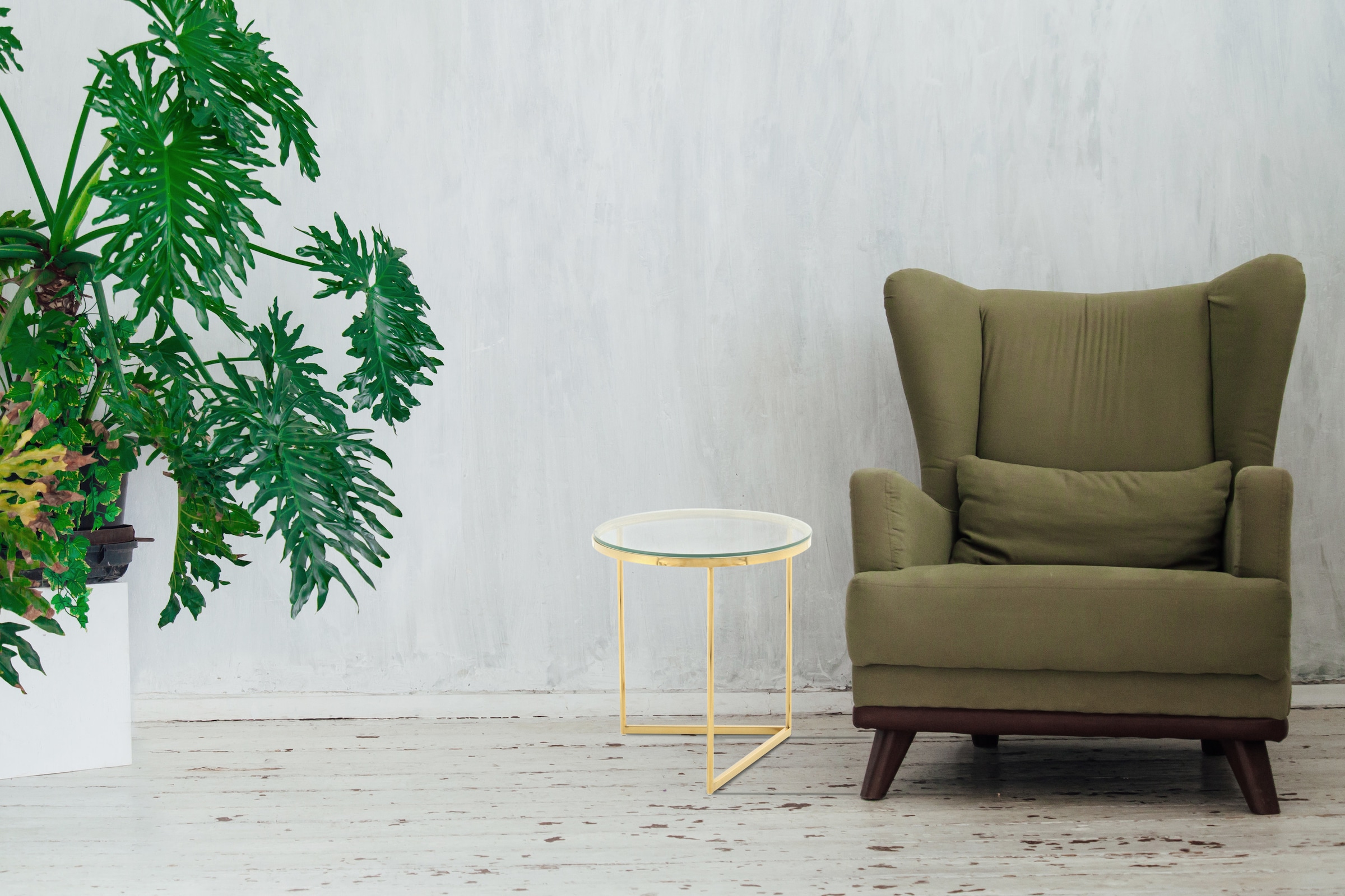 Kayoom Beistelltisch »Wynona 225, in stilvollem Design,mit dreieckiger Grundform«, (1 St.), Glamouröses Design, hochwertige Verarbeitung, Hingucker-Gestell