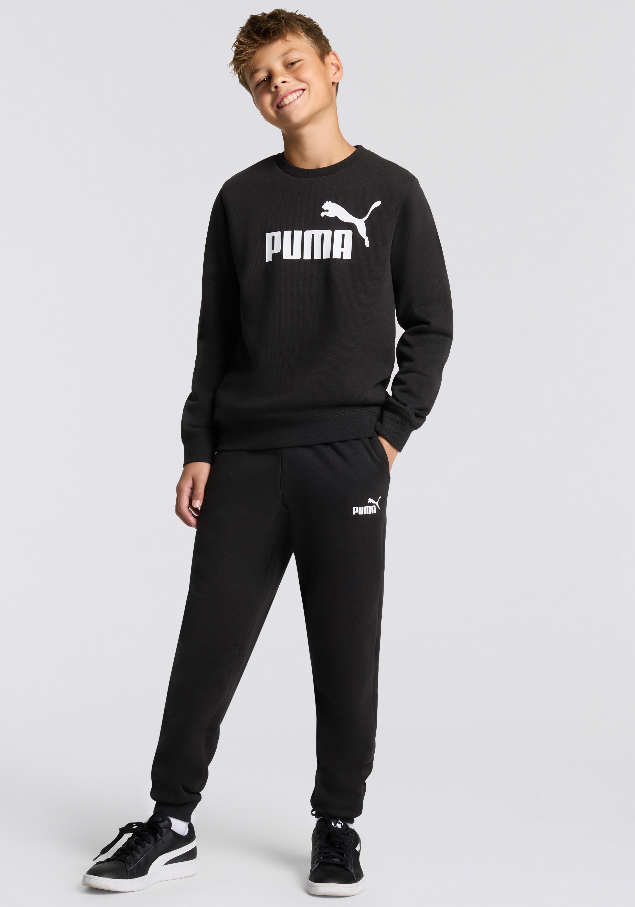 PUMA Jungen Trainingsanzug "ESS NO.1 LOGO CREW SWEAT SUIT FL B", schwarz, Gr. 164, bedruckt, Fleece, Obermaterial: 66% Baumwolle, 34% Polyester,