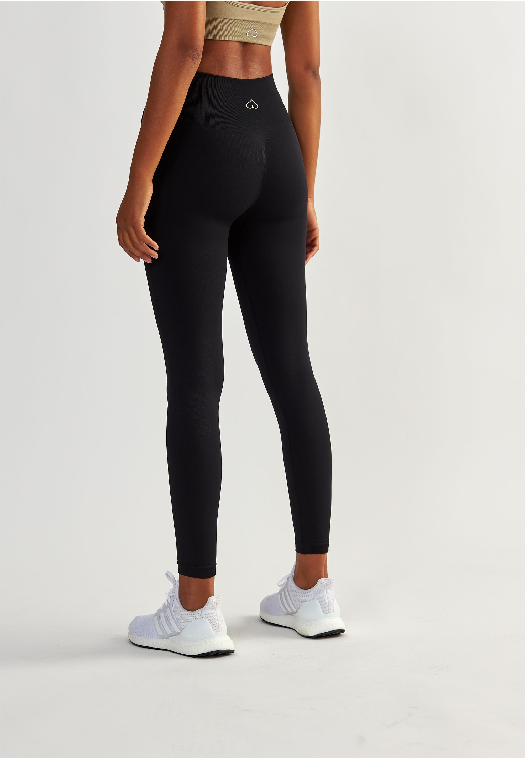 BeShaped Sporthose »Lift Me Up«, (1 tlg.), mit atmungsaktiver Eigenschaft