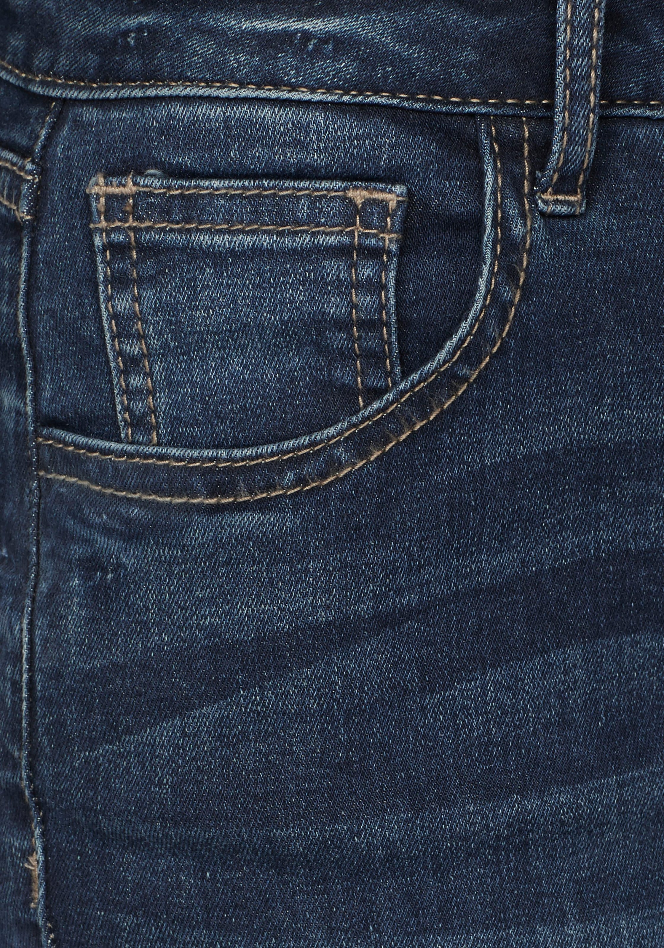 Arizona Bootcut-Jeans »Ultra-Stretch«, normale Passform, Baby-Bootcut, Used-Look-Waschung