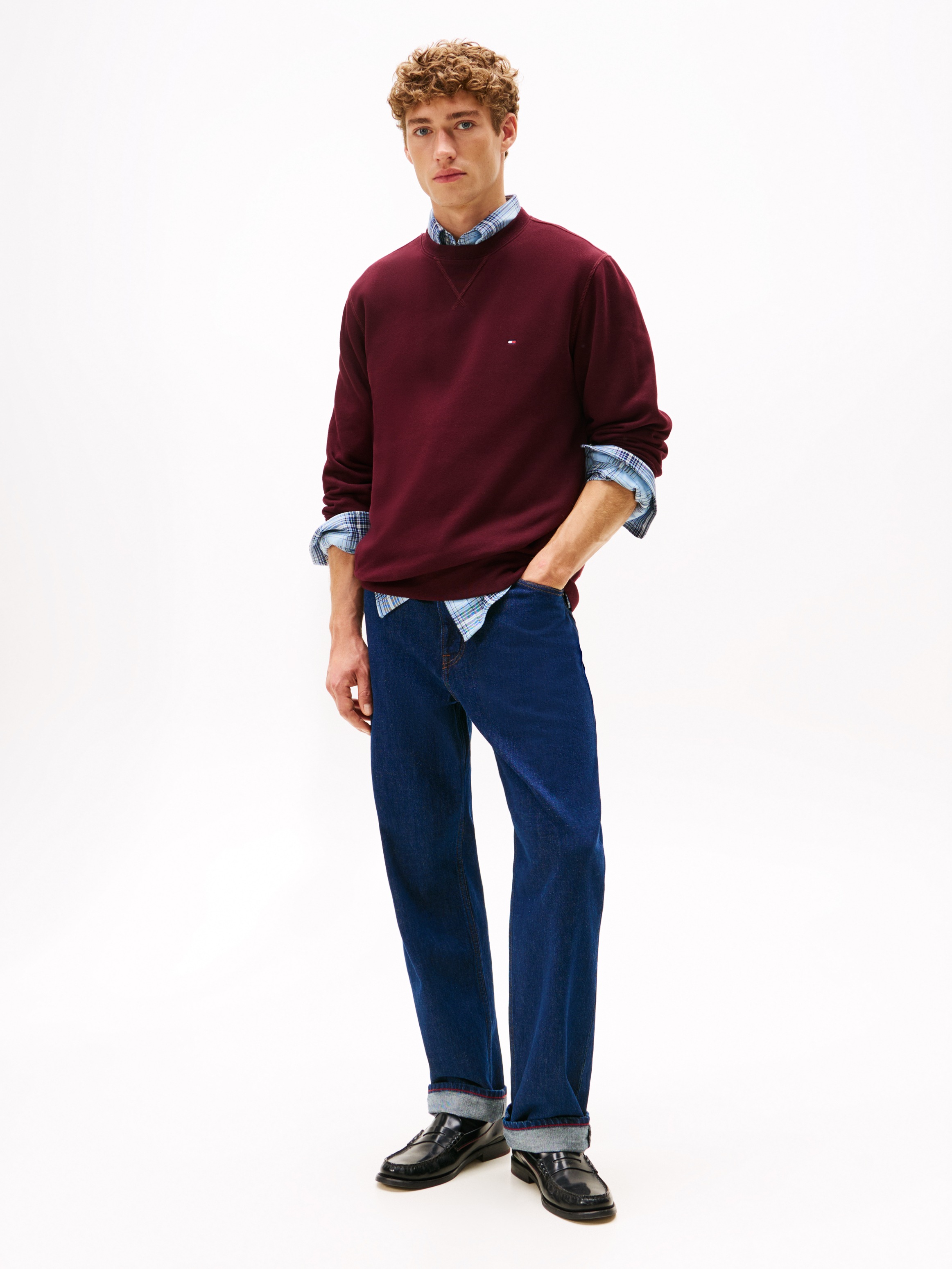 Tommy Hilfiger Sweatshirt »ESS SEASONAL FLEECE CREWNECK mit Rundhals und Stickerei«, unifarben, casual, regular fit, Baumwollmix, Rundhals