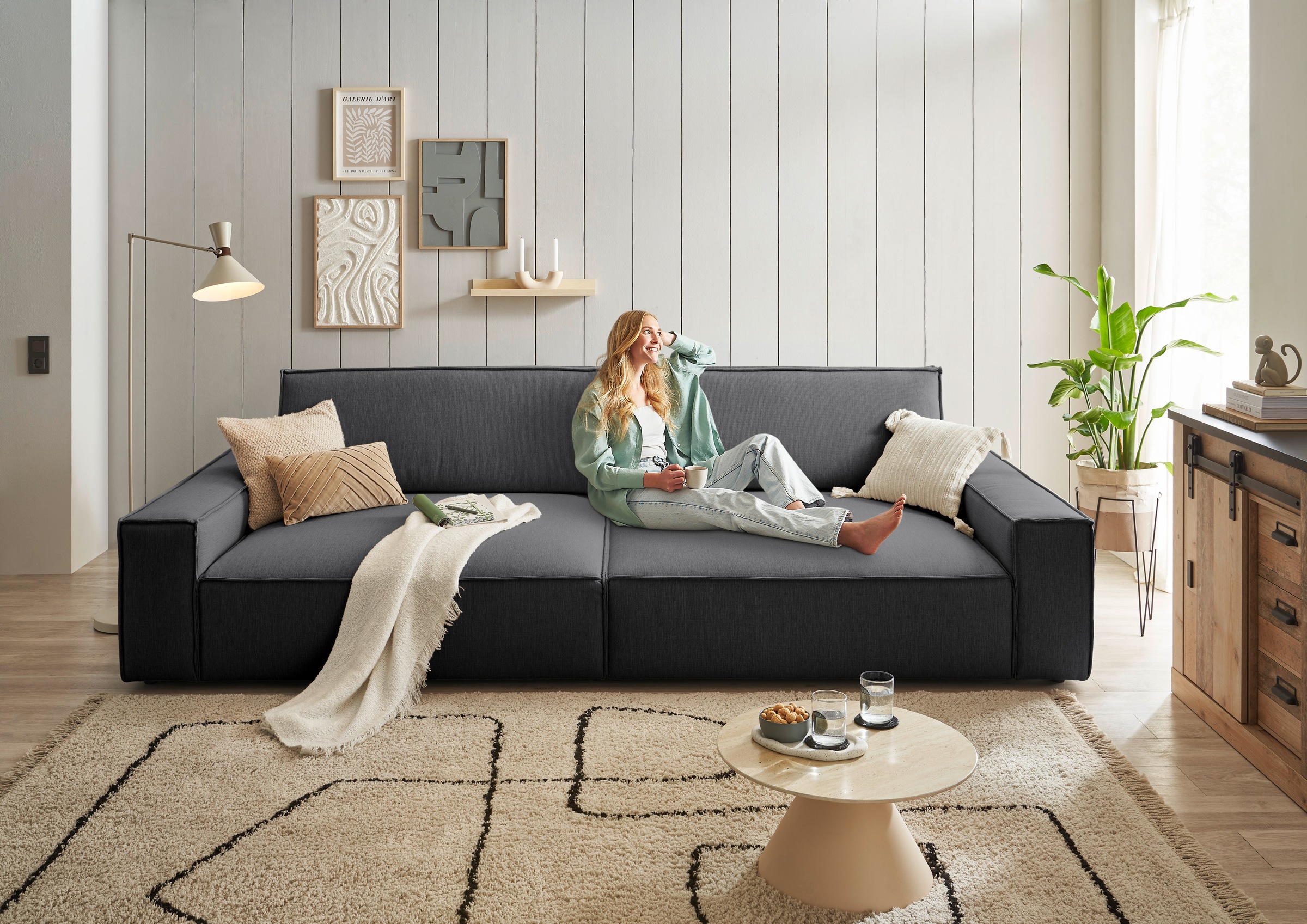 Home affaire Big-Sofa »NEU: SHERWOOD XXL, Big-Sofa (316cm), extra tiefe Sitzfläche 95 cm«, bequemer Sitzkomfort, Cord u. Leinenoptik, Kedernaht