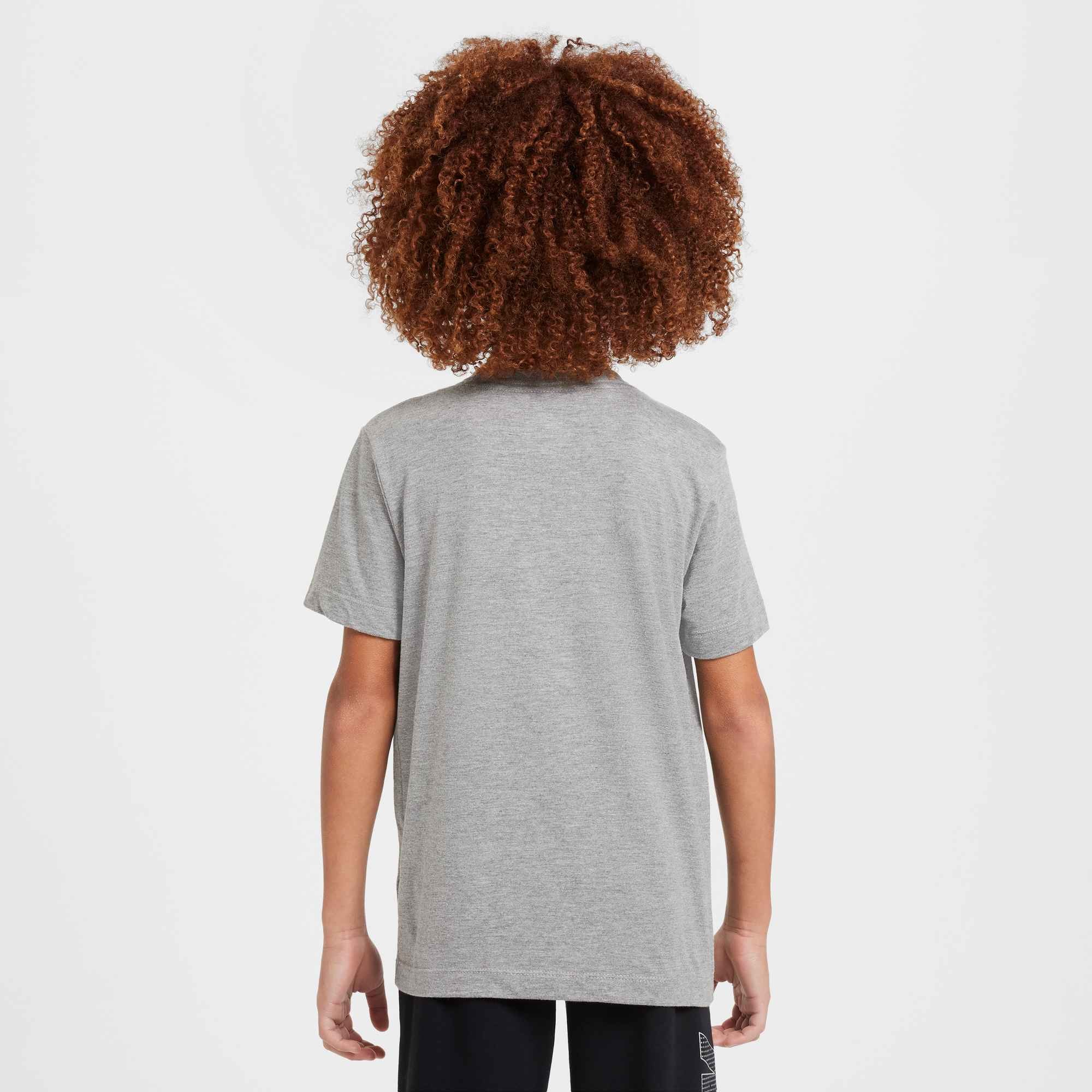 Nike Sportswear T-Shirt »Nike Sportswear Big Kids' T-Shirt« klassische Passform, sportlicher Stil, in verschiedenen US-Größen
