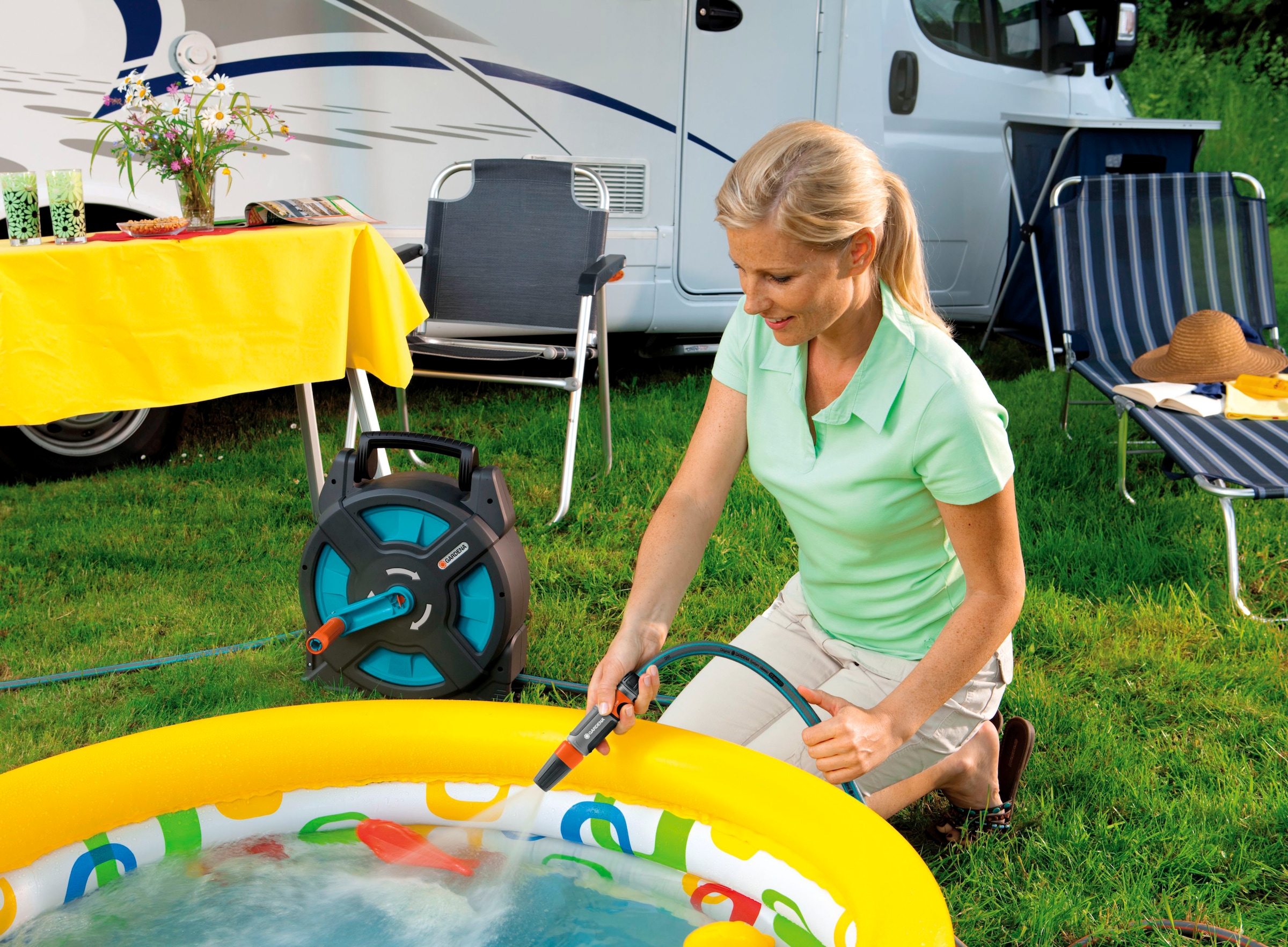 GARDENA Schlauchbox »Classic Set, 02662-20«, (Set), mit 15 m Schlauch, Systemteilen und Spritze