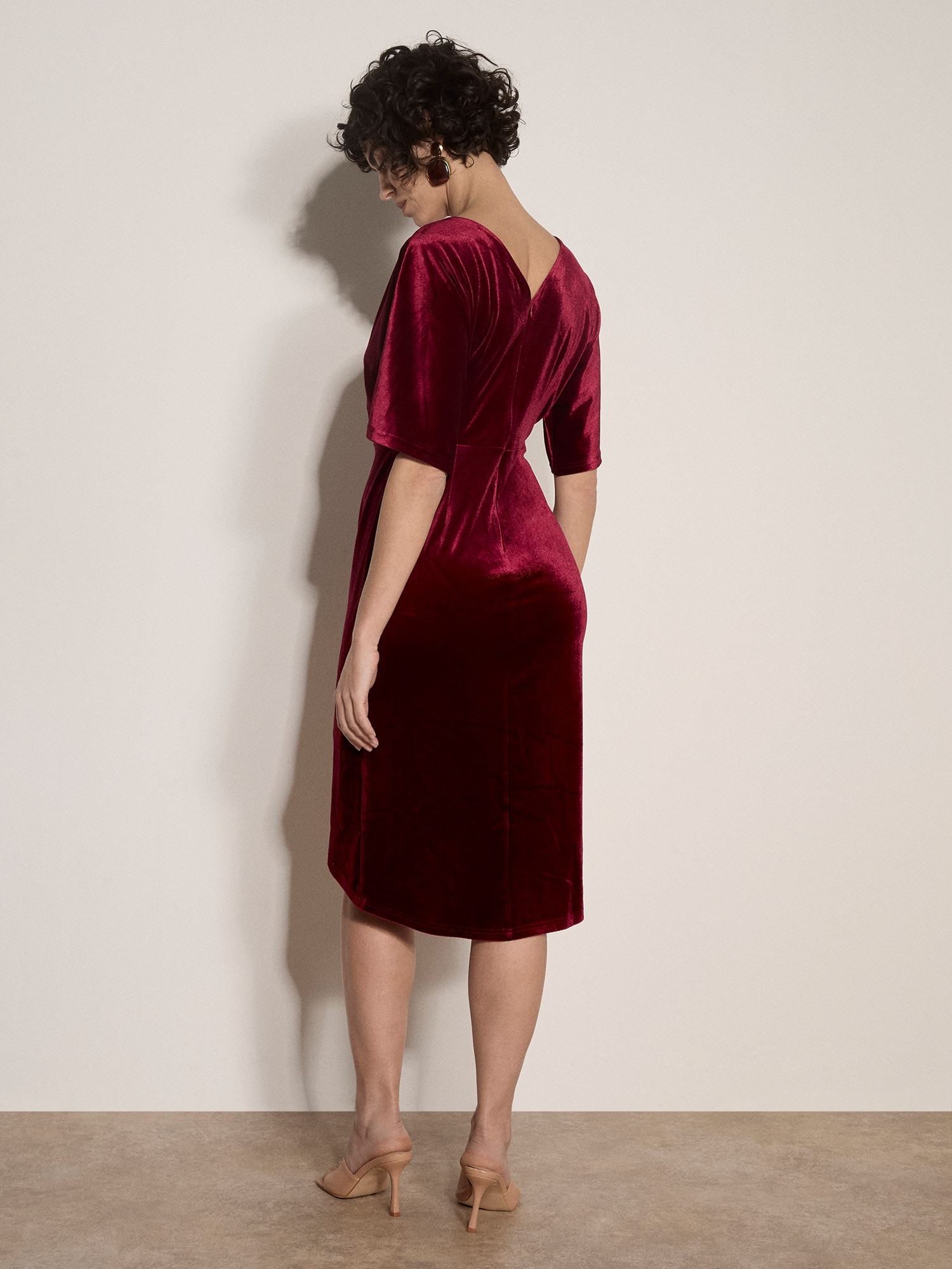 Apricot Partykleid »Samt-Minikleid« Ohne Taschen in Wickeloptik