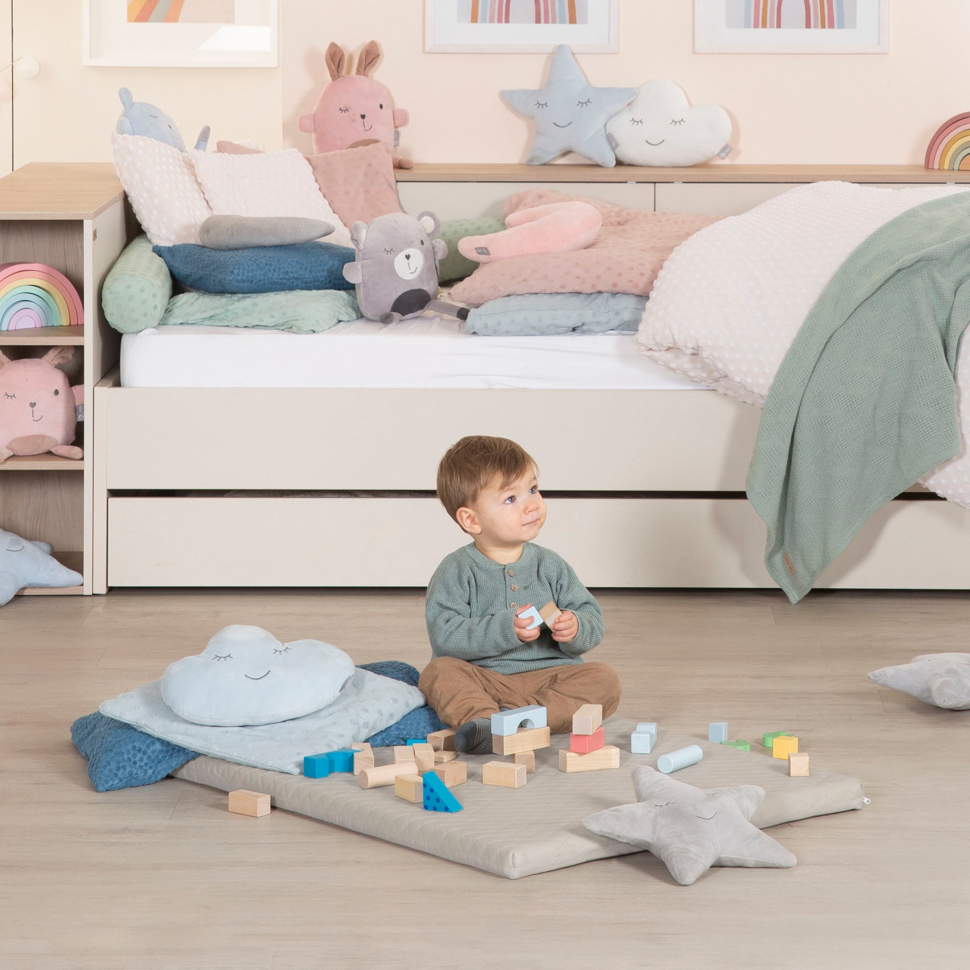 roba® Spielmatte »Luxe, Greyish gesteppt, 78 x 100 cm«, Passend für Kletterdreieck sowie Indoor-Kletterturm