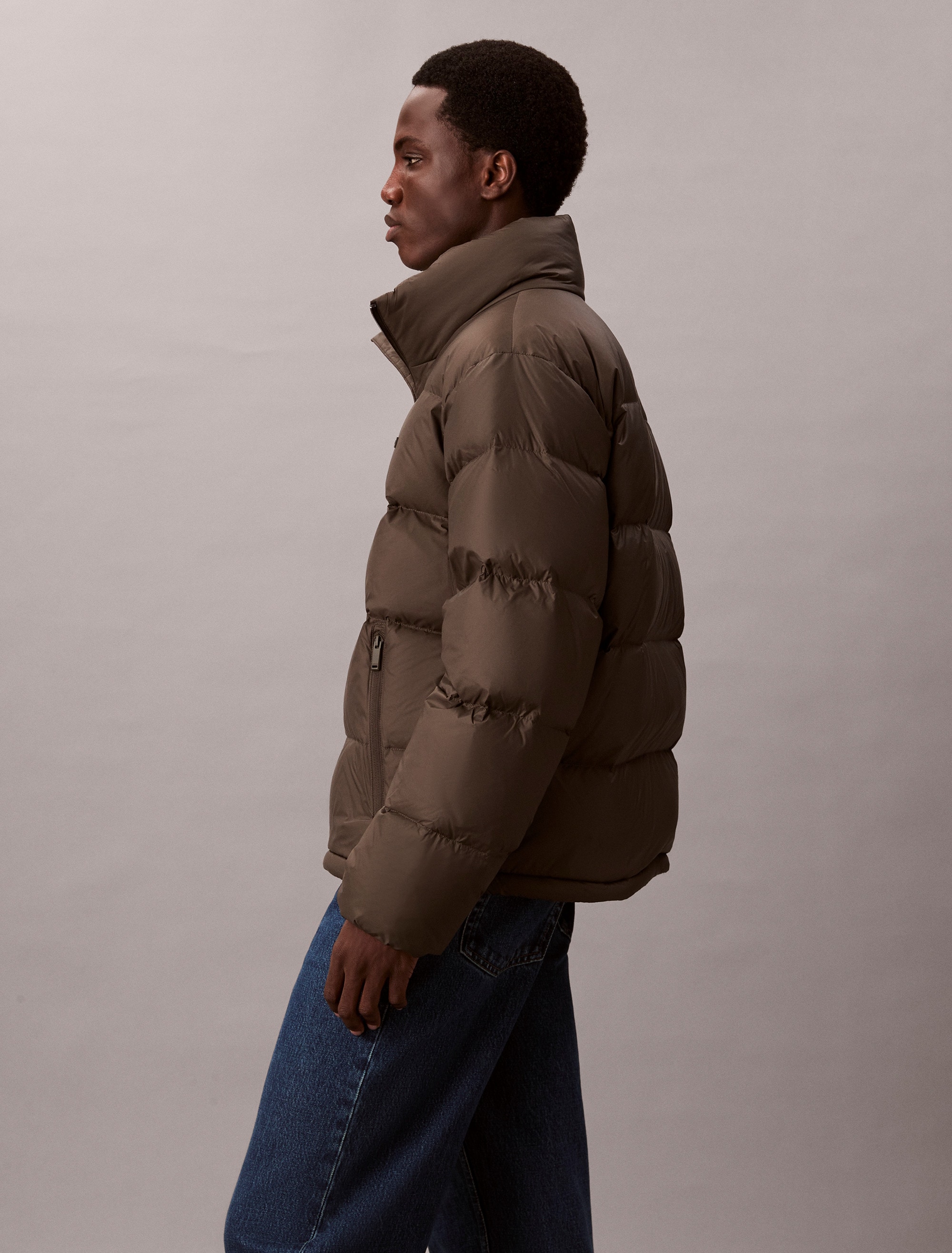 Calvin Klein Steppjacke »LS MDWT NYLON CHNNL DOWN PUFFER«, ohne Kapuze, Mit Rundhalsaussschnitt, regular fit