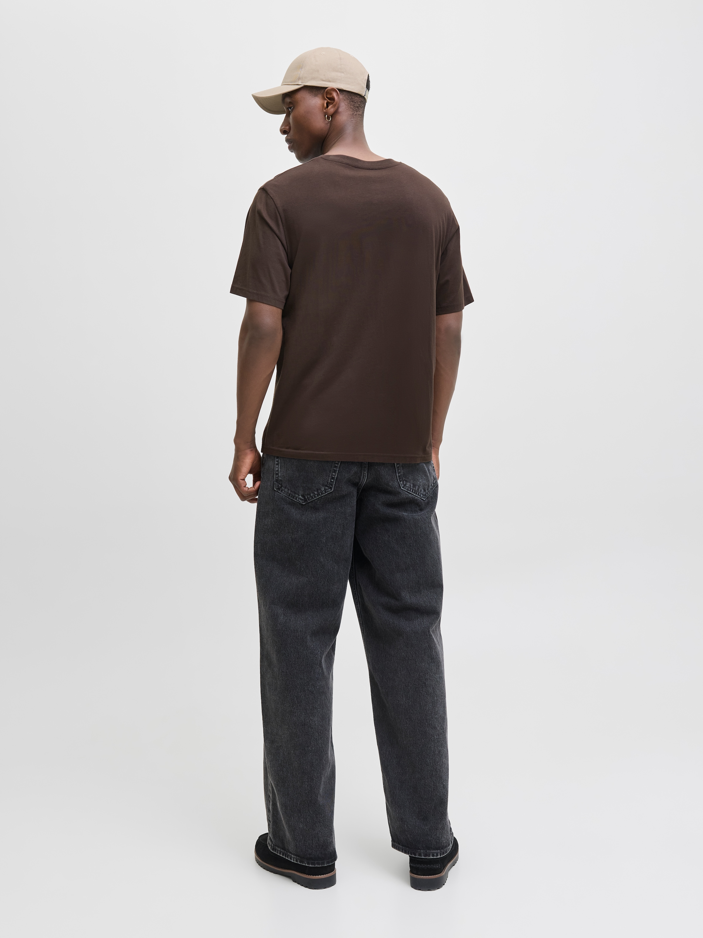 Jack & Jones Rundhalsshirt »JJESTAR JJ TEE SS NOOS«, mit Logo Schriftzug