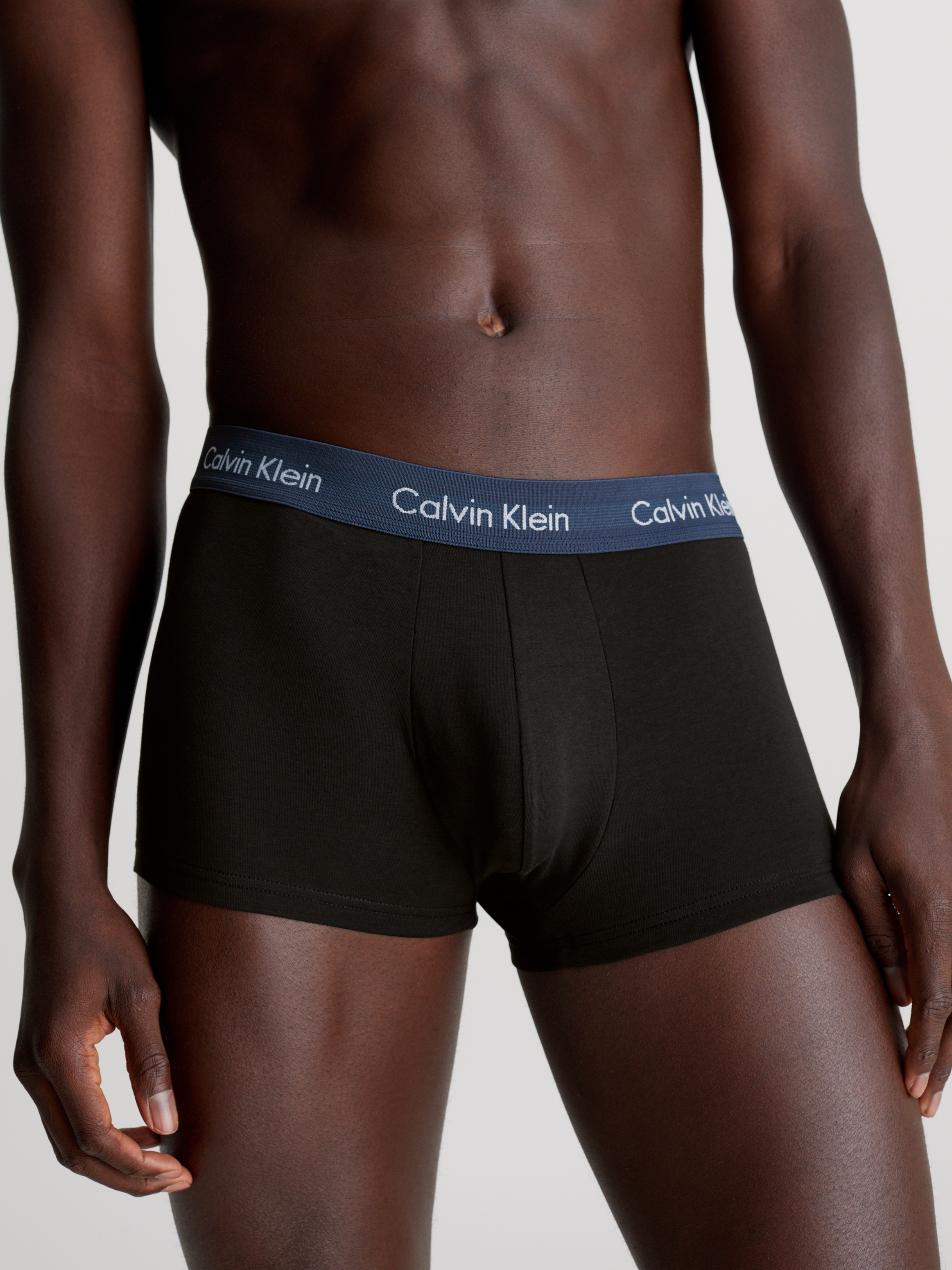 Calvin Klein Underwear Trunk, (Packung, 7 St., 7er-Pack), mit kontrastfarbenem Logobund