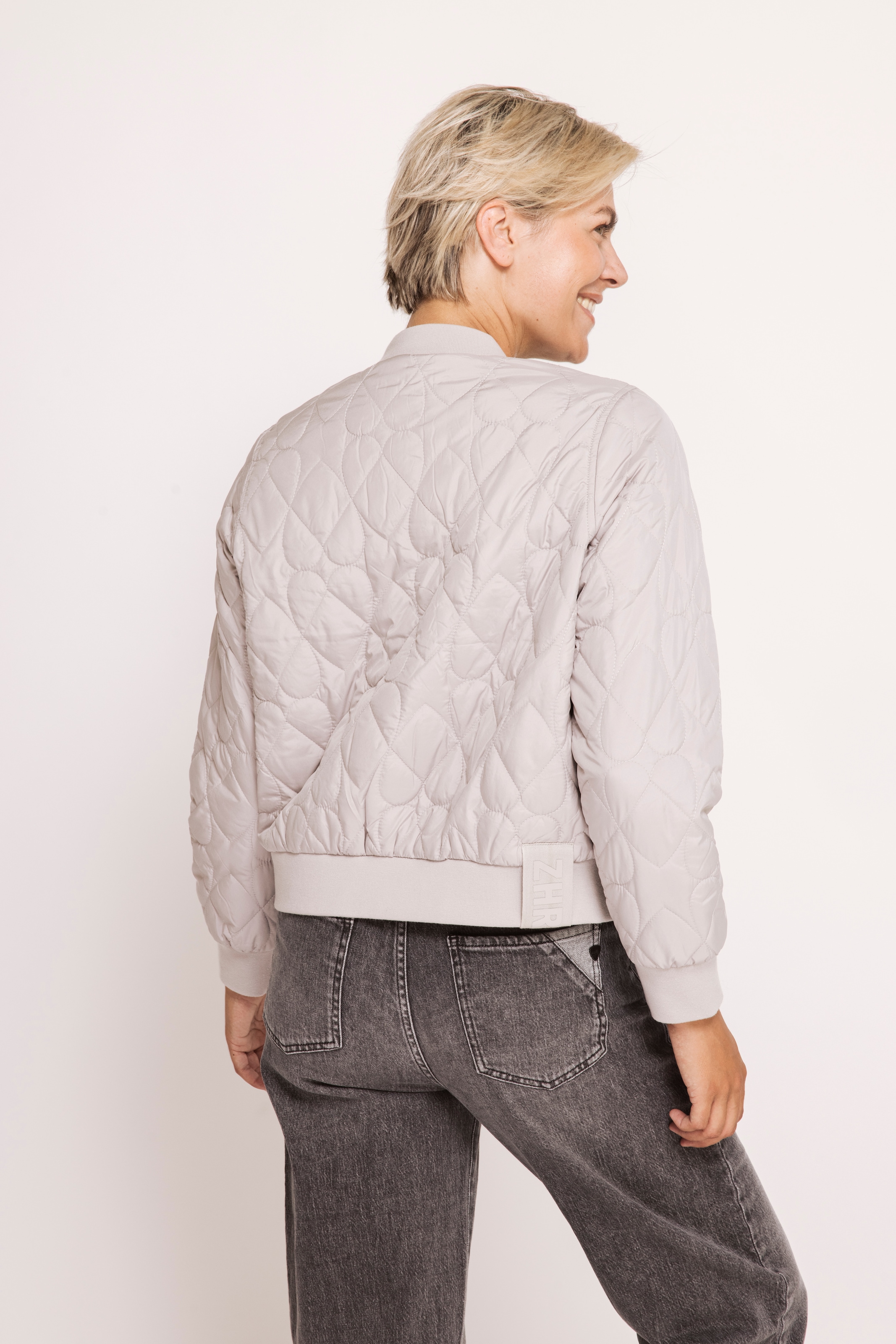 Zhrill Kurzblazer »ZHJULIE PADDED« im Blouson-Look und mit Steppung