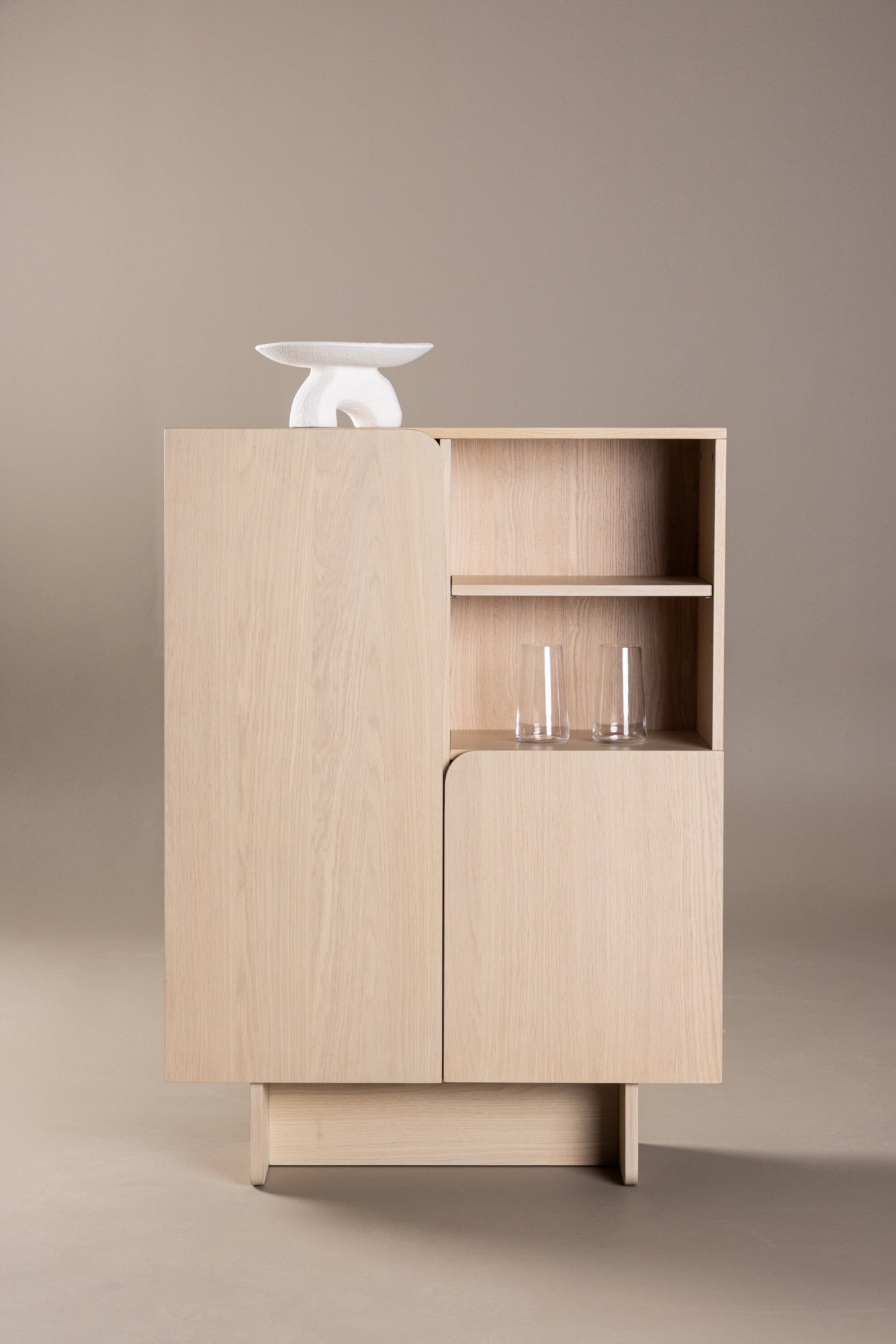 Venture Home Stauraumschrank "Tyresö, Stauraumschrank, Höhe 110 cm" Stauraumschrank, Lackierung, kultiviert, modern, vielseitig